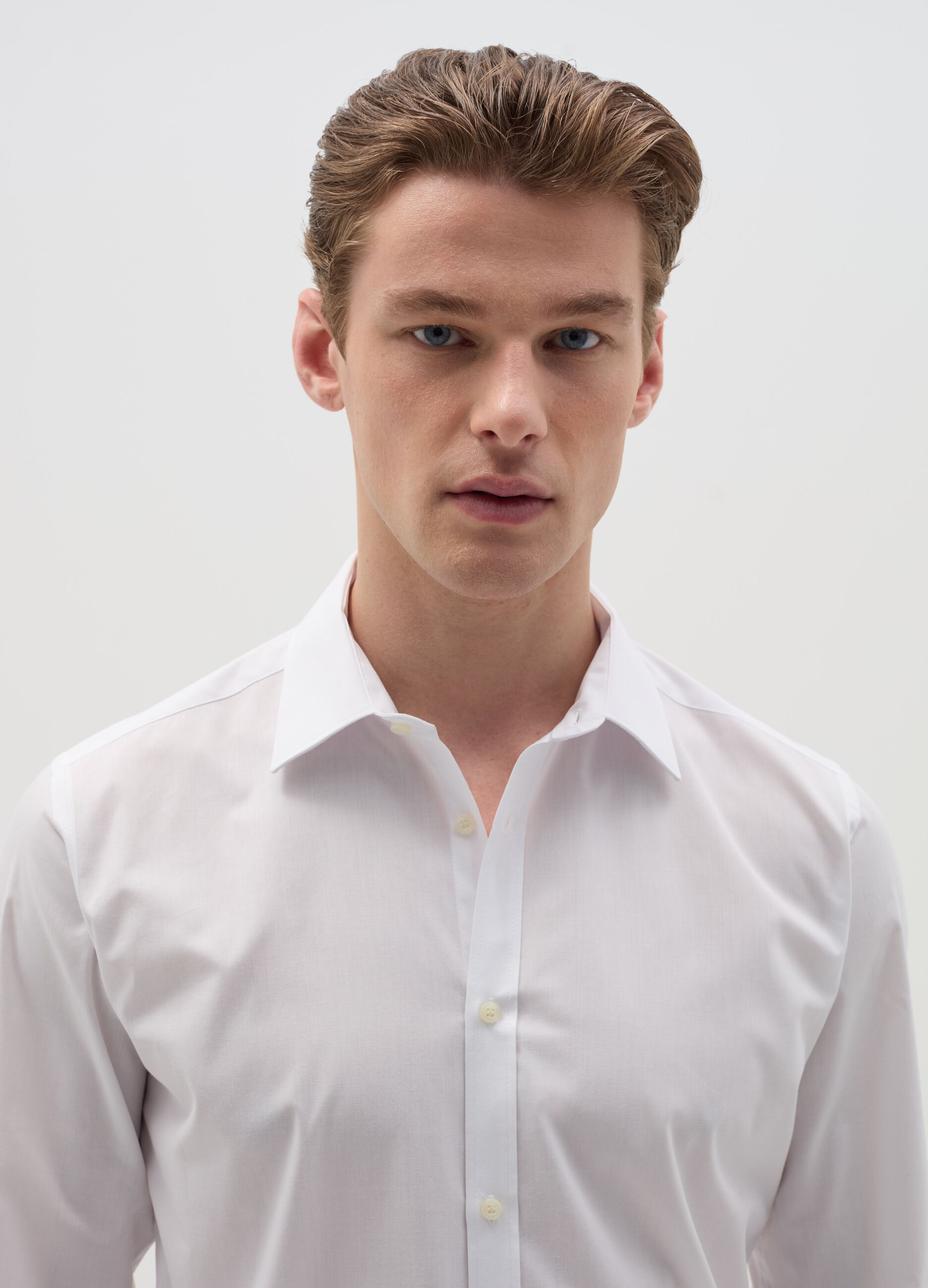 Slim-fit easy-iron shirt