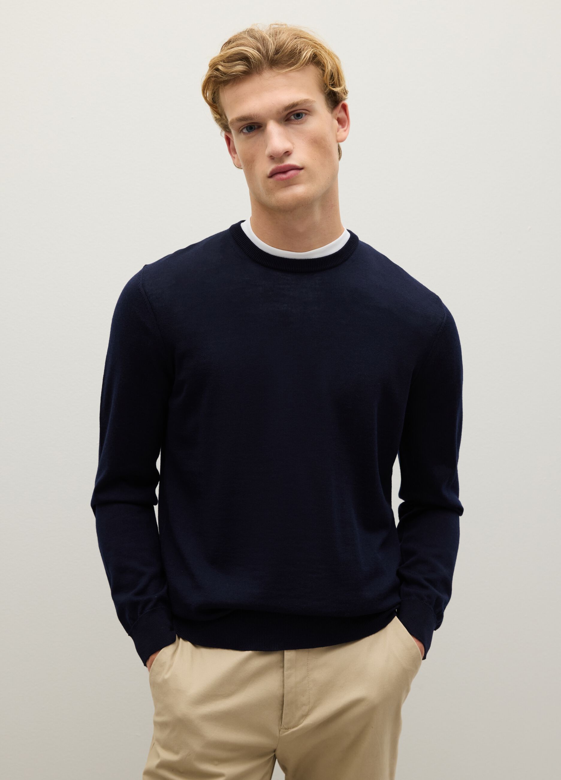 Blue merino wool crew neck jumper regular fit