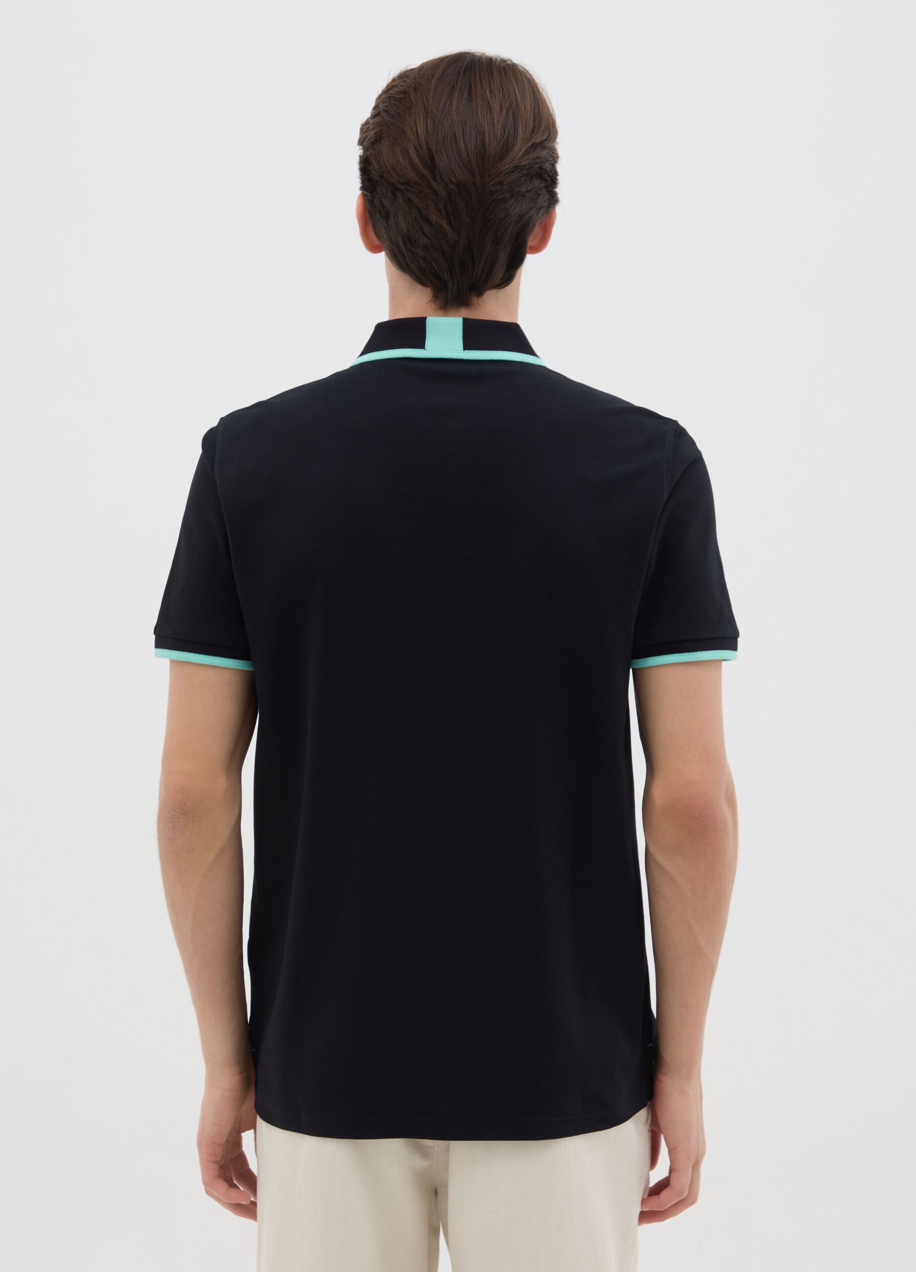 Polo da uomo in cotone nero regular fit