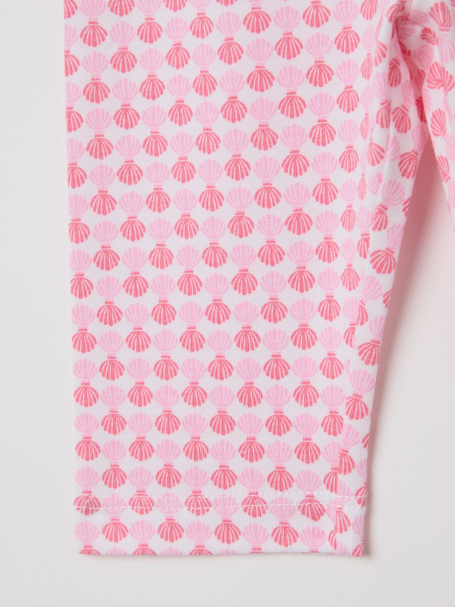 White and pink three-quarter stretch leggings with print_3