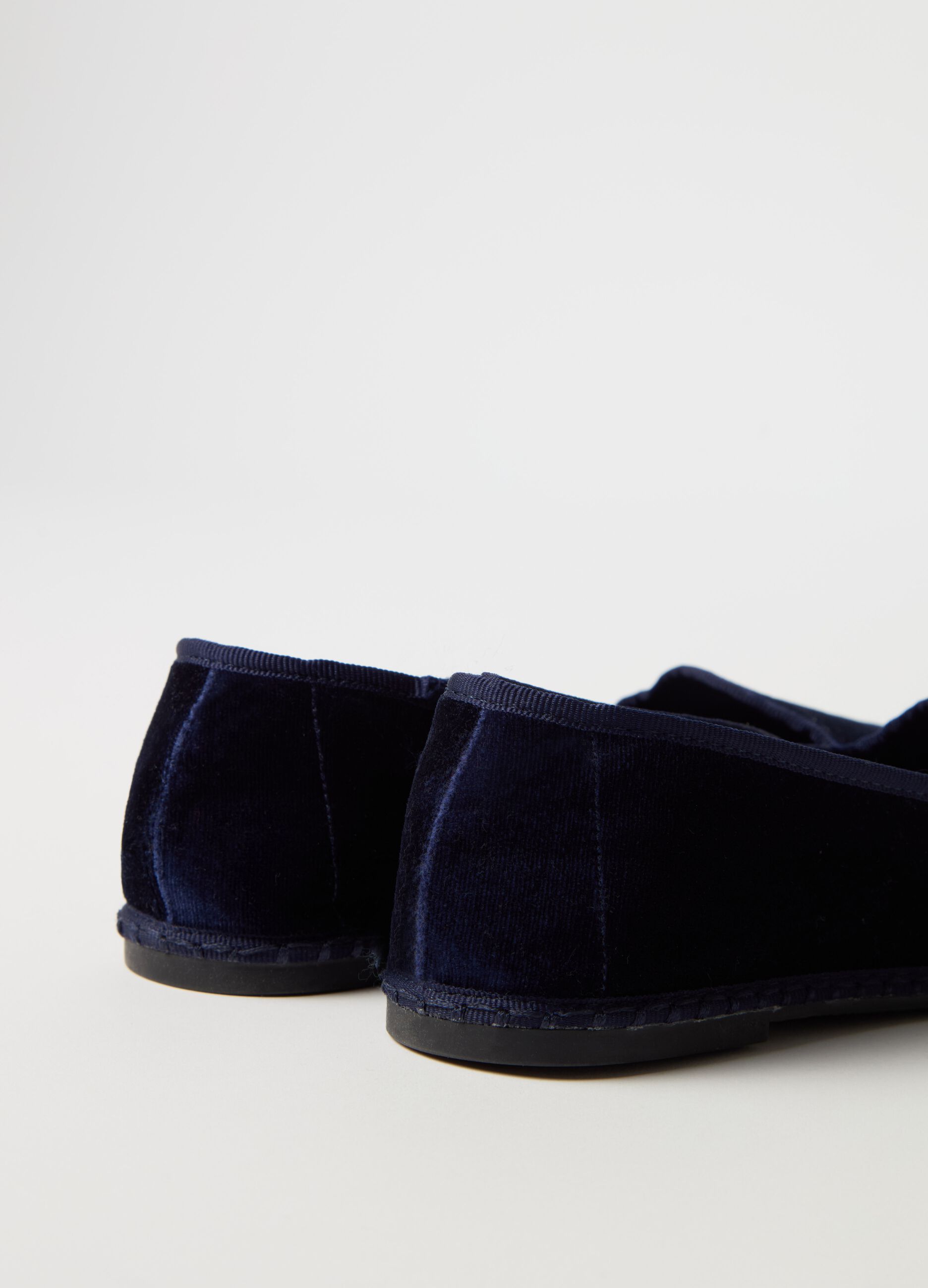 Solid colour slipper shoes
