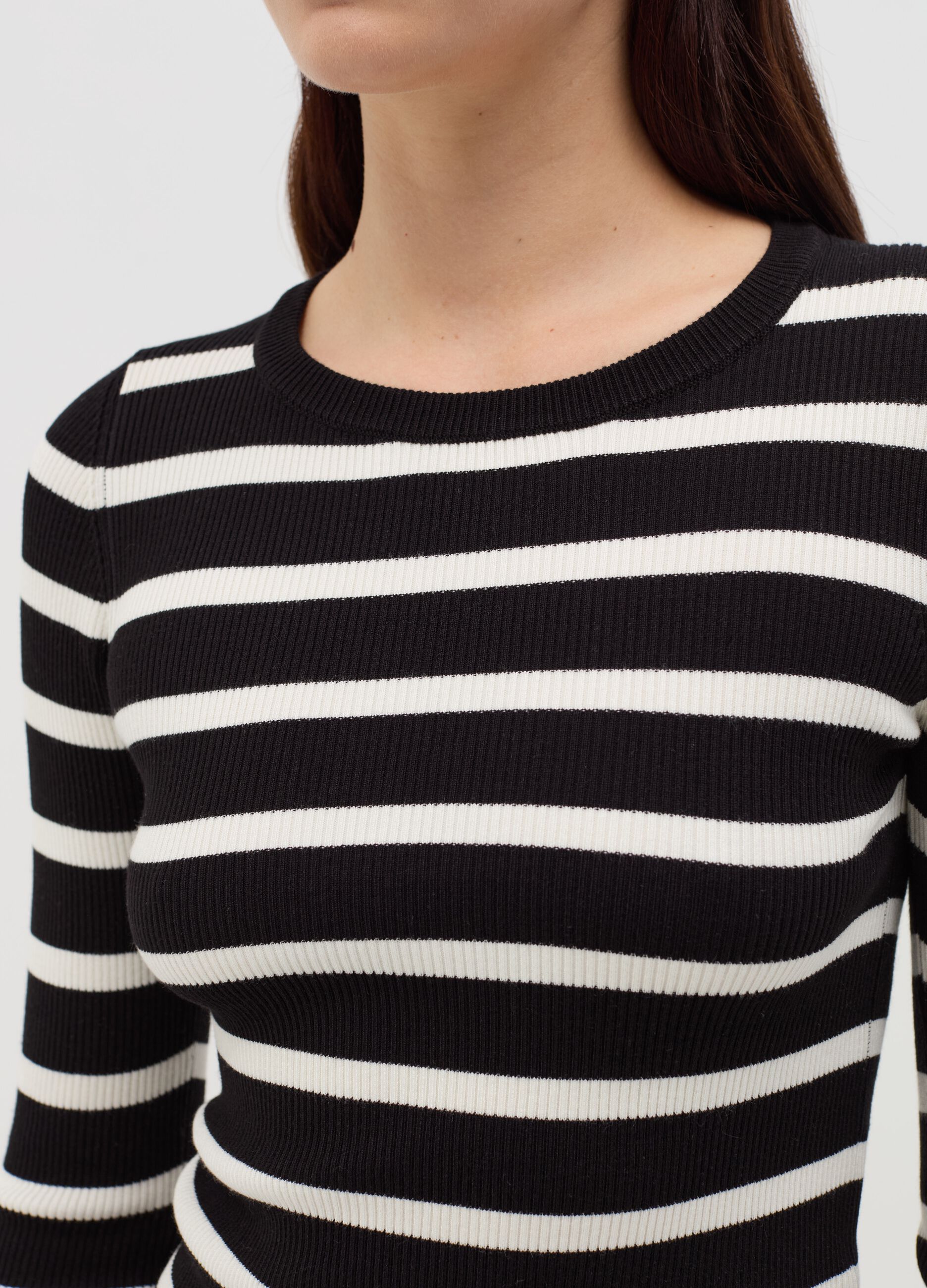 Ribbed top with striped pattern