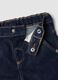 Jeans denim blu scuro in cotone elasticizzato con risvolto per bimbo_3