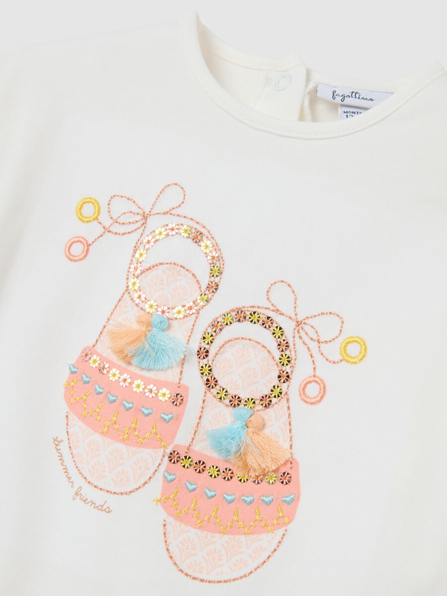 White cotton girl's T-shirt regular fit with ruffles_3