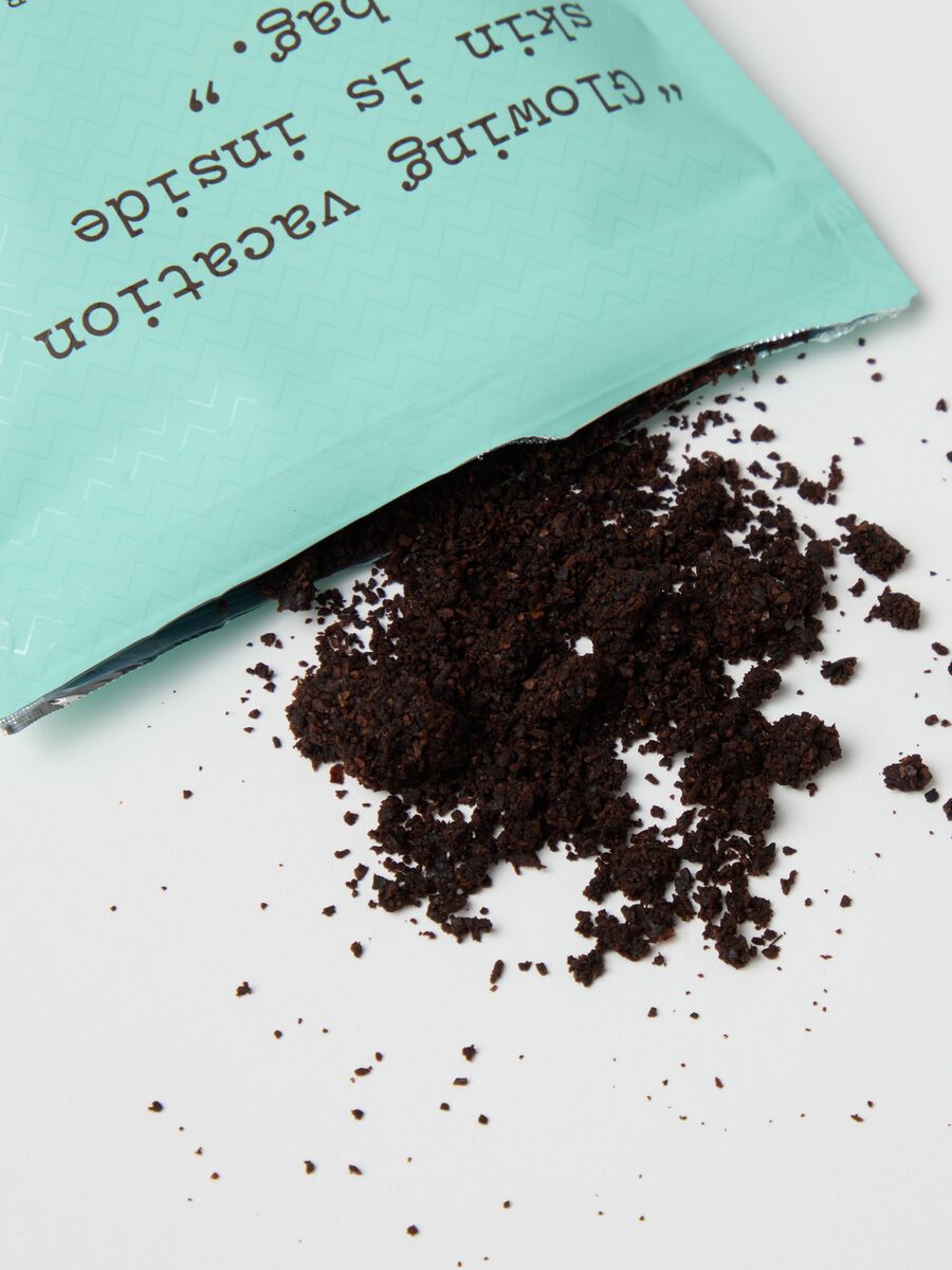 Coffee and coconut body scrub_1