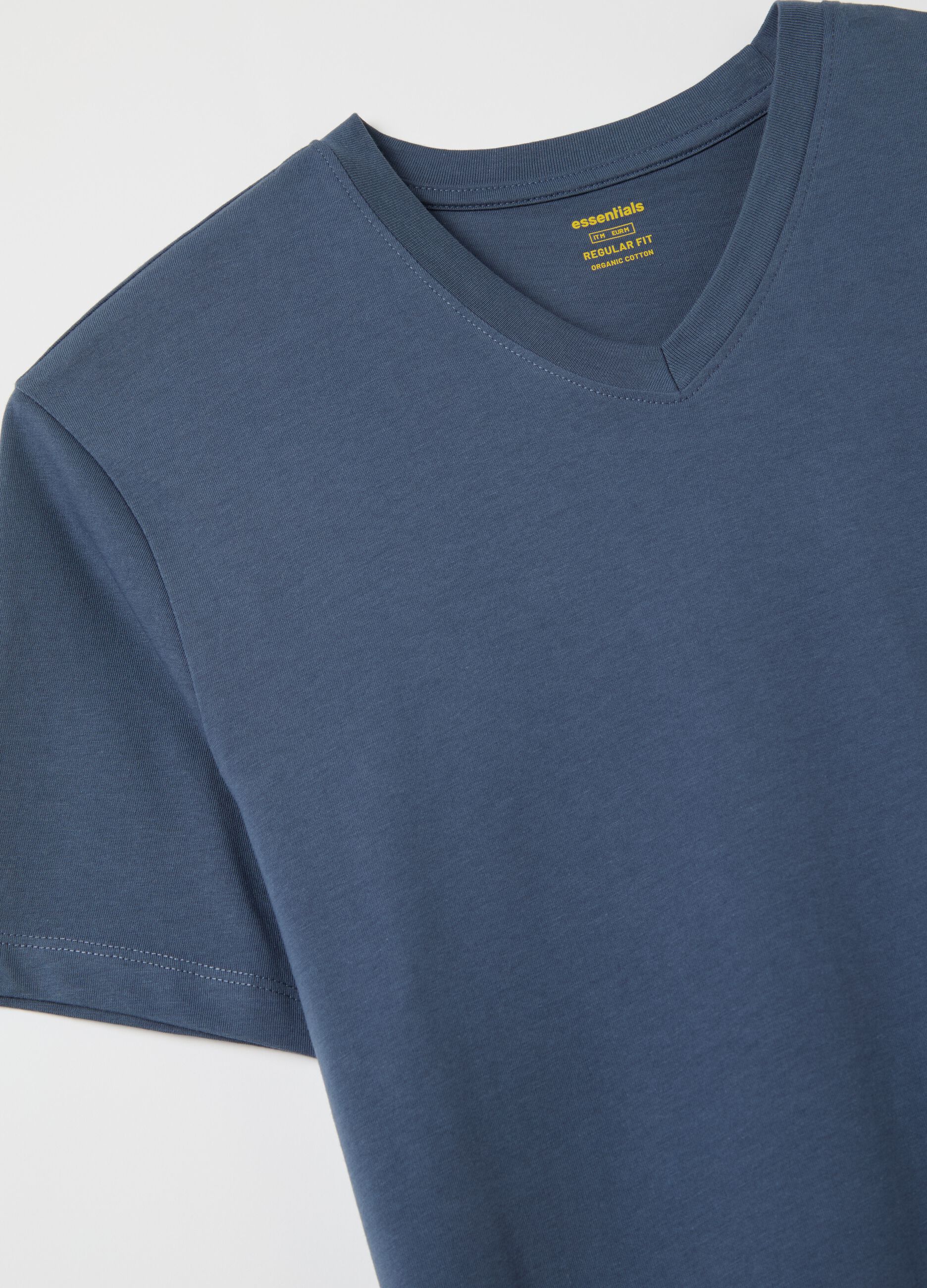 Organic cotton T-shirt with V neck