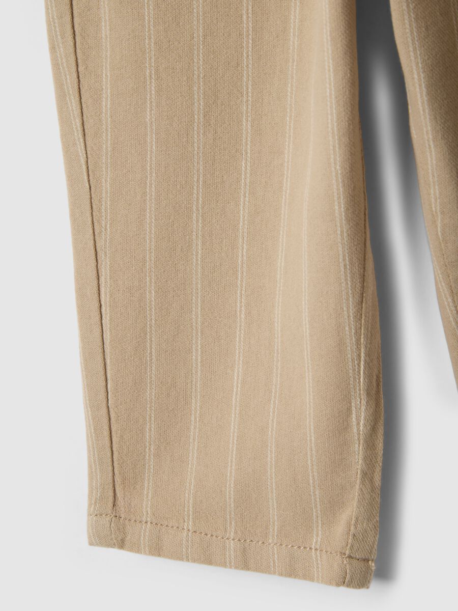 Beige striped pure cotton trousers for baby regular fit_3