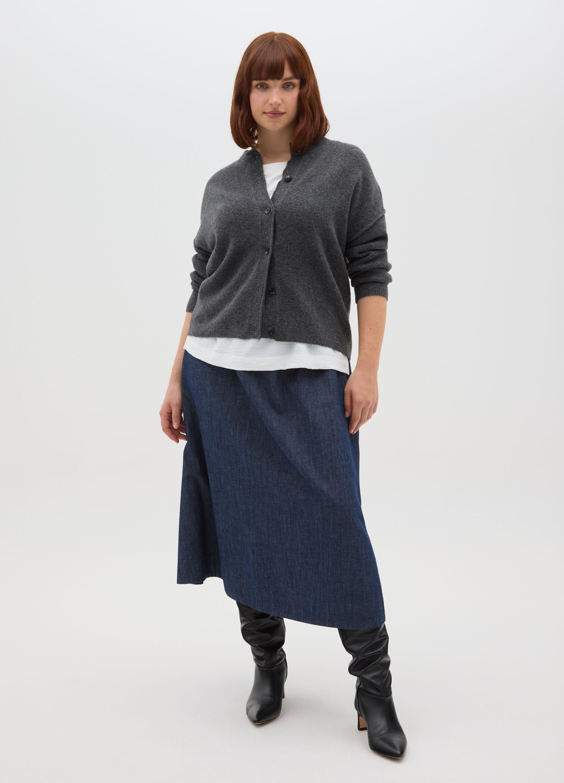 Grey cardigan with buttons