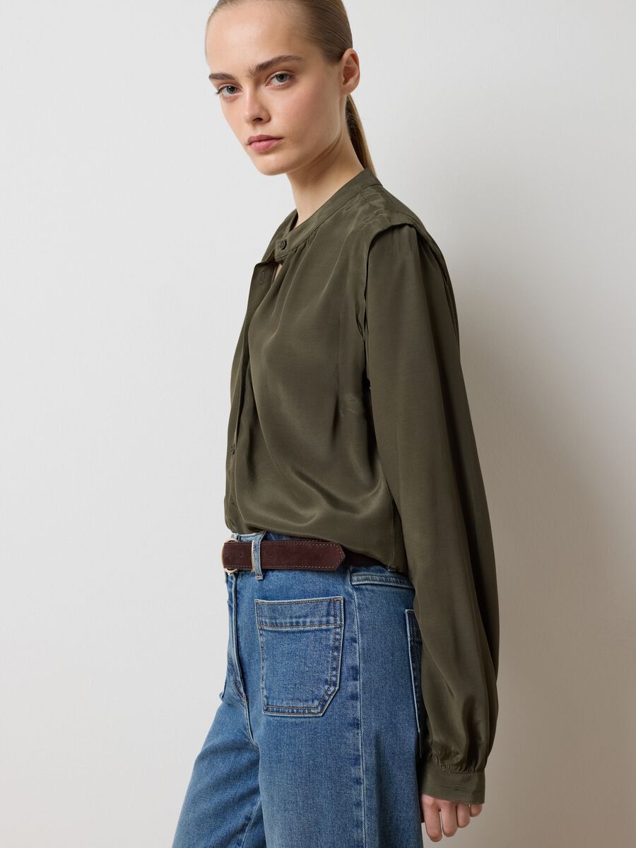 Camicia con collo alla coreana a maniche lunghe verde regular fit_0