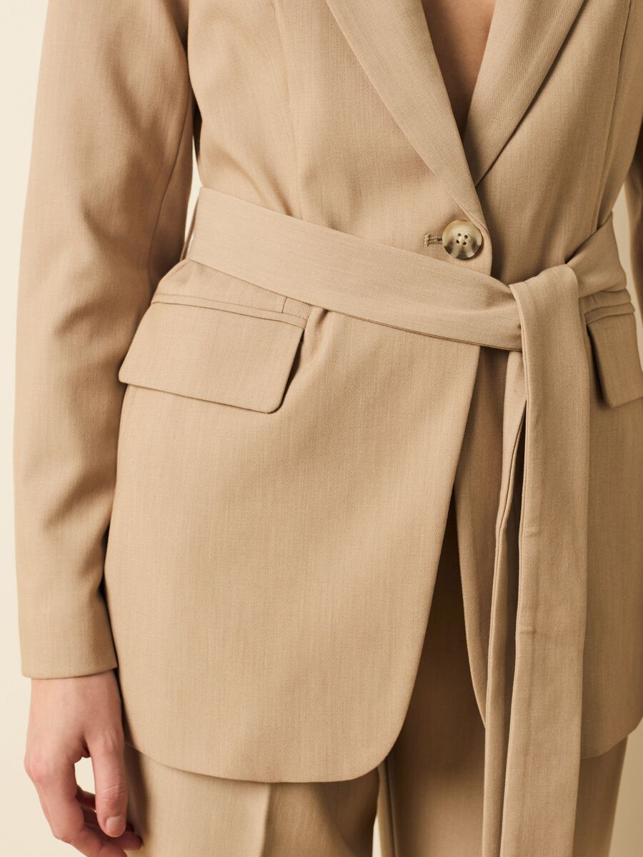 Single-breasted blazer with belt_3