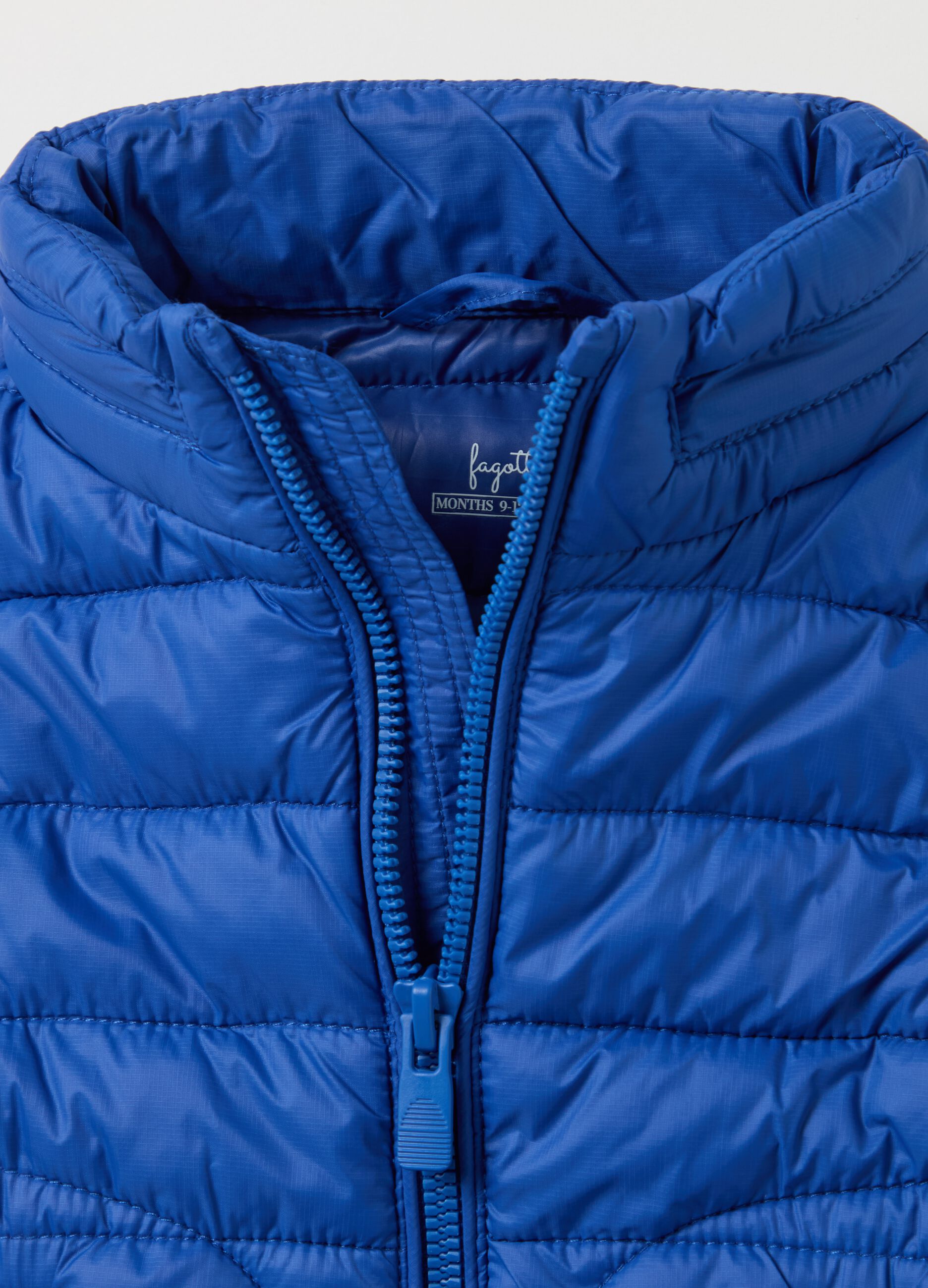 Full-zip quilted gilet