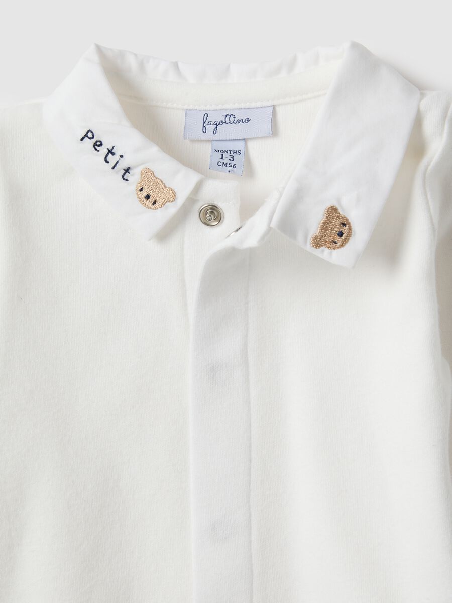 White pure cotton bodysuit for newborns with pointed collar and embroidery_2