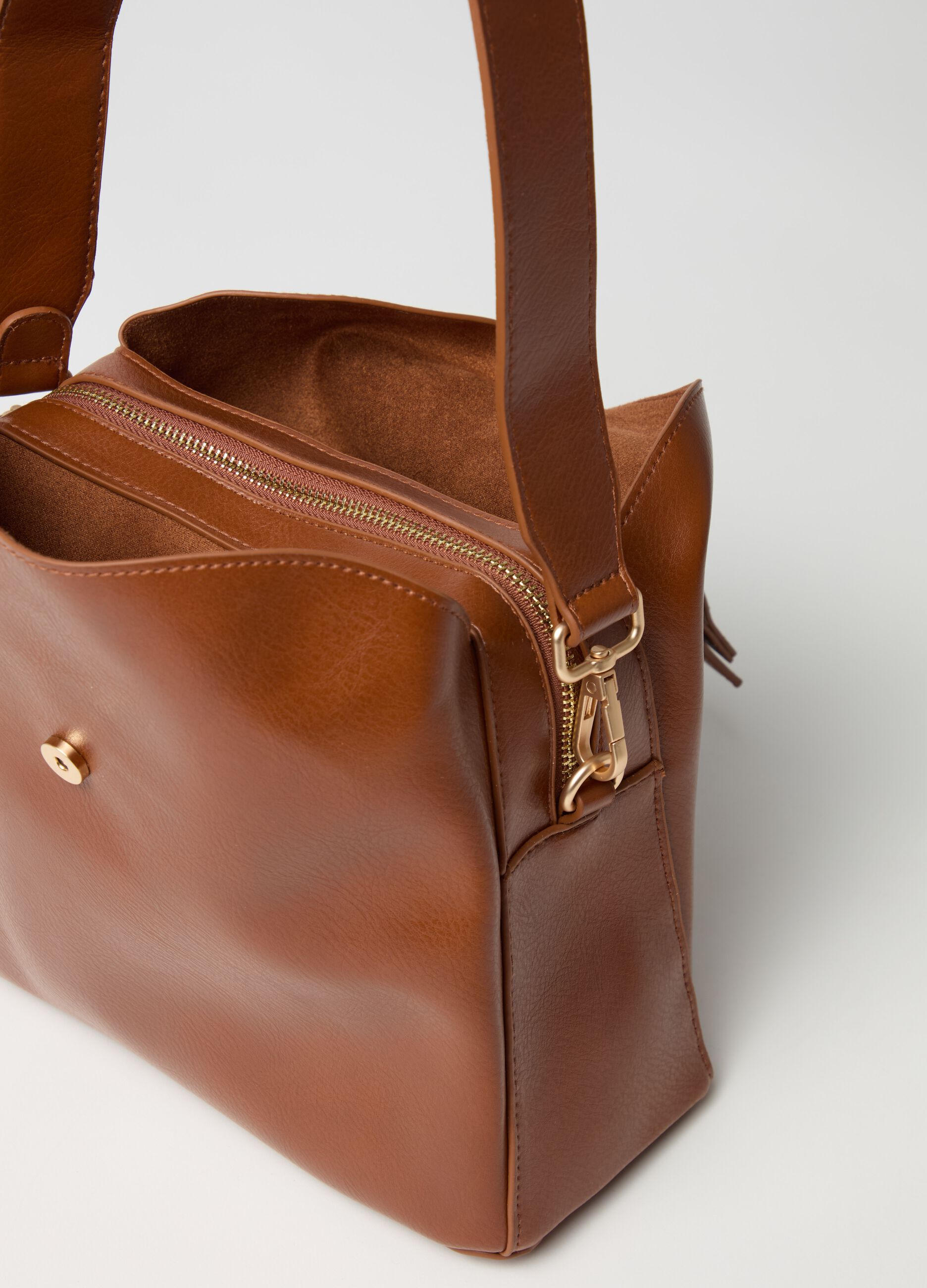 Bucket bag