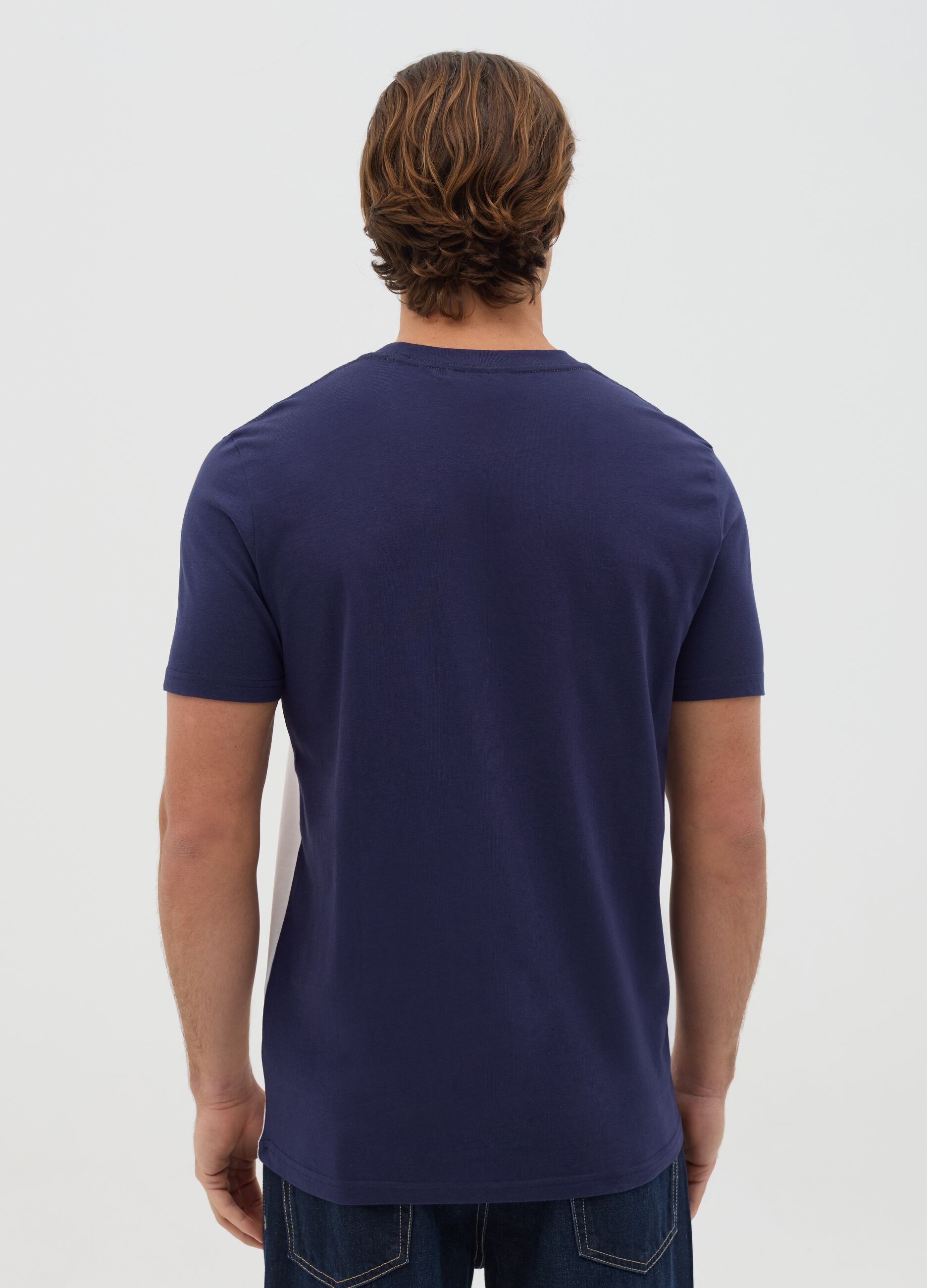 Colourblock T-shirt with contrasting details