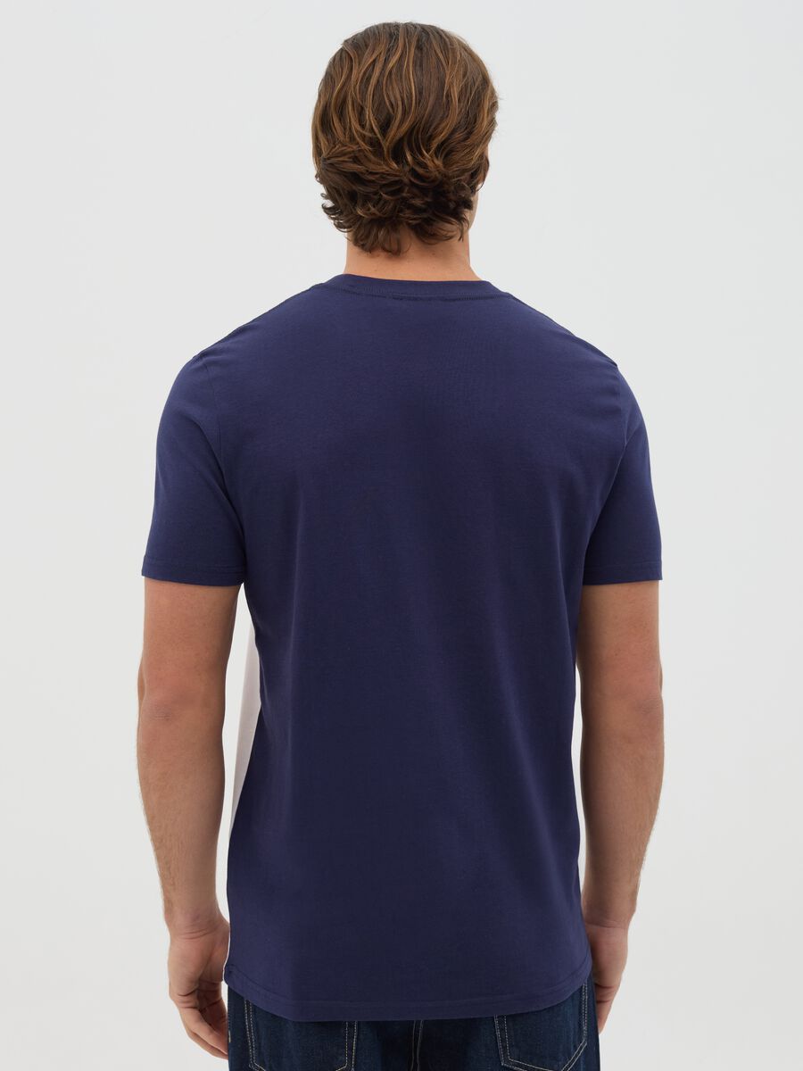 Colourblock T-shirt with contrasting details_3