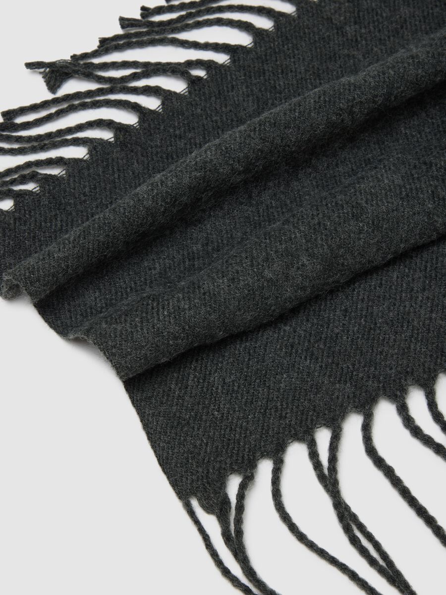 Grey Scarf_2