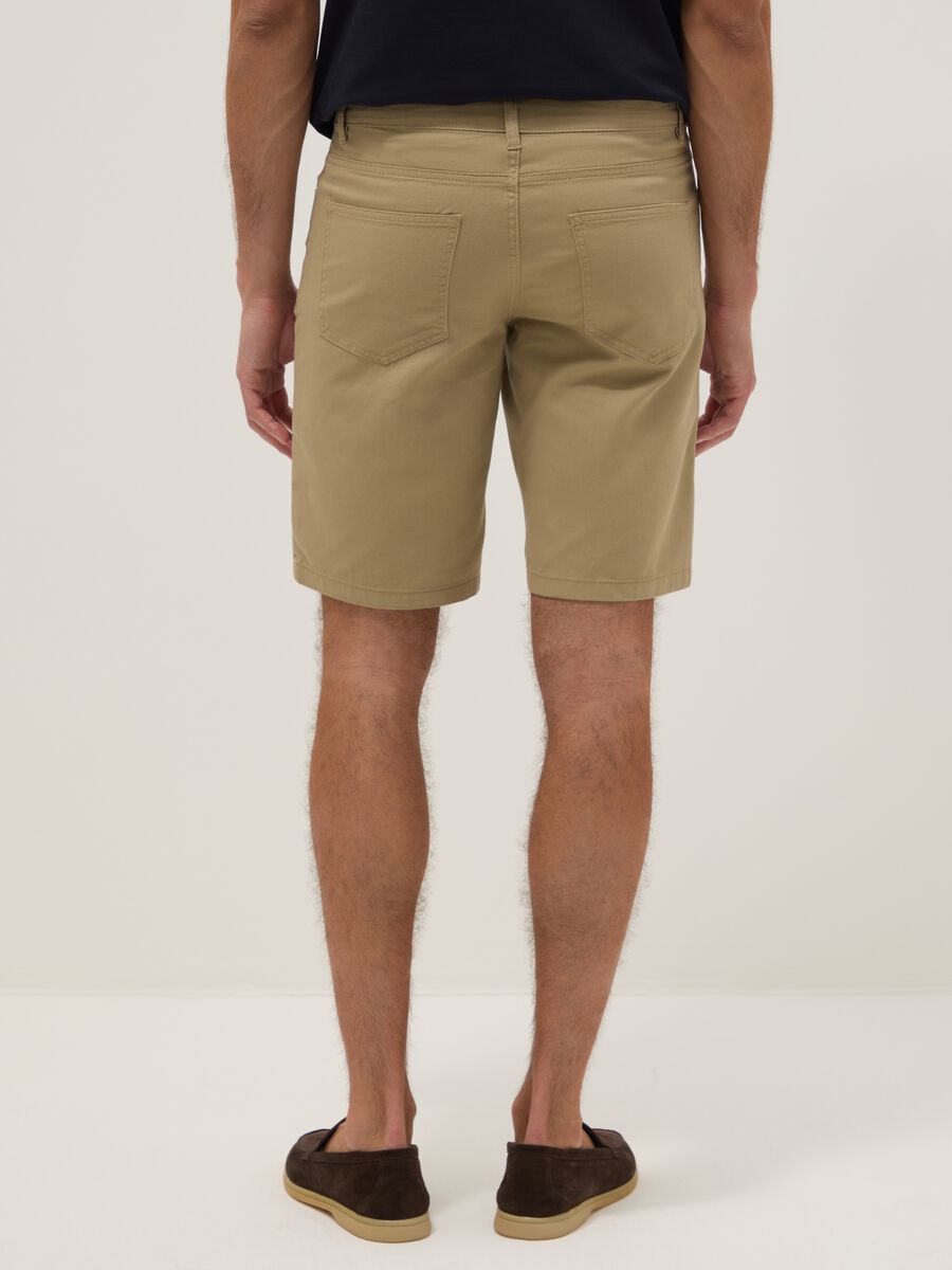 Beige pure cotton regular-fit shorts_2