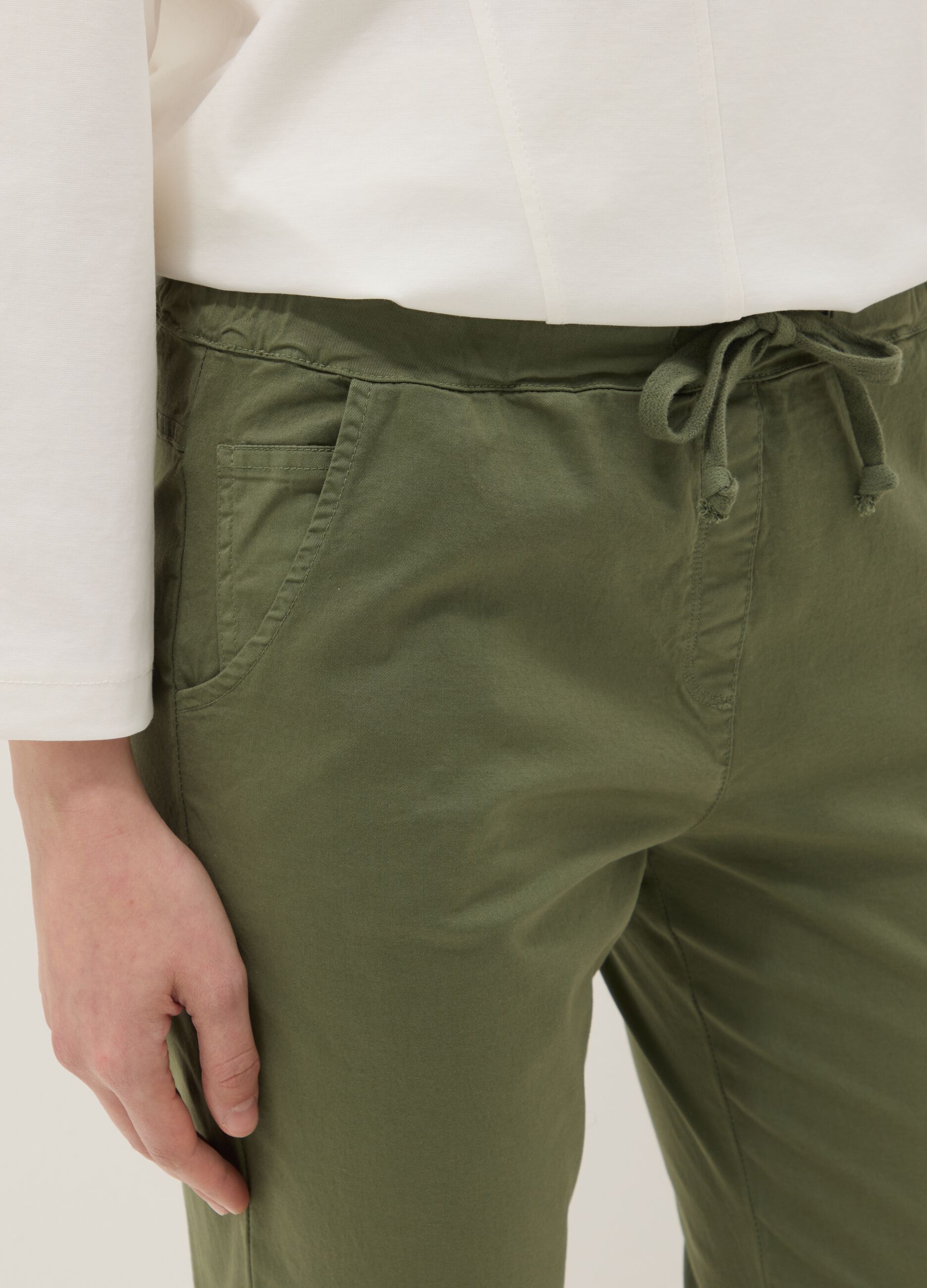 Green stretch-cotton trousers with drawstring