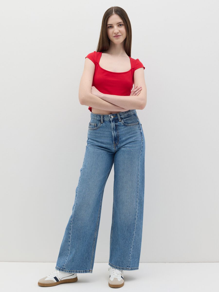 Women’s red fitted T-shirt in stretch cotton with square neckline_1