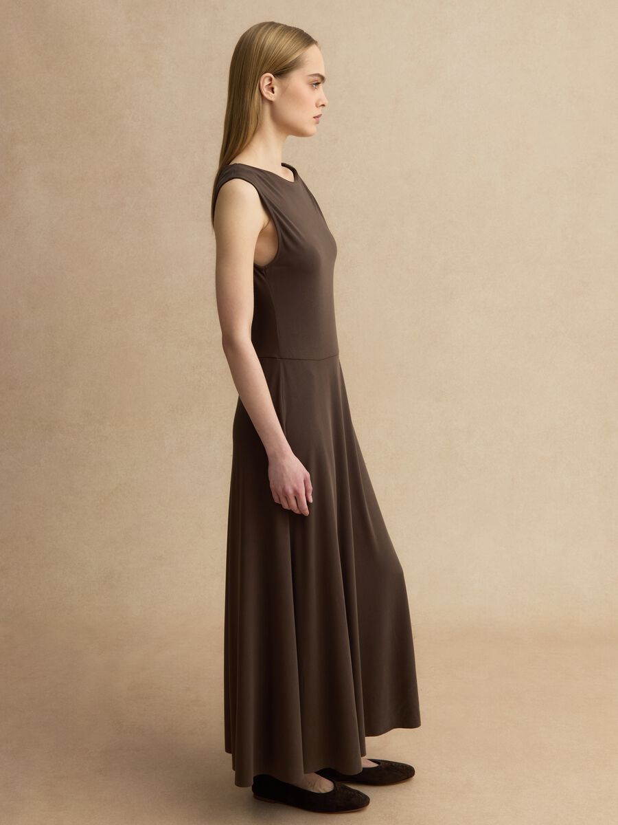 Abito lungo marrone in misto viscosa Fitted_0