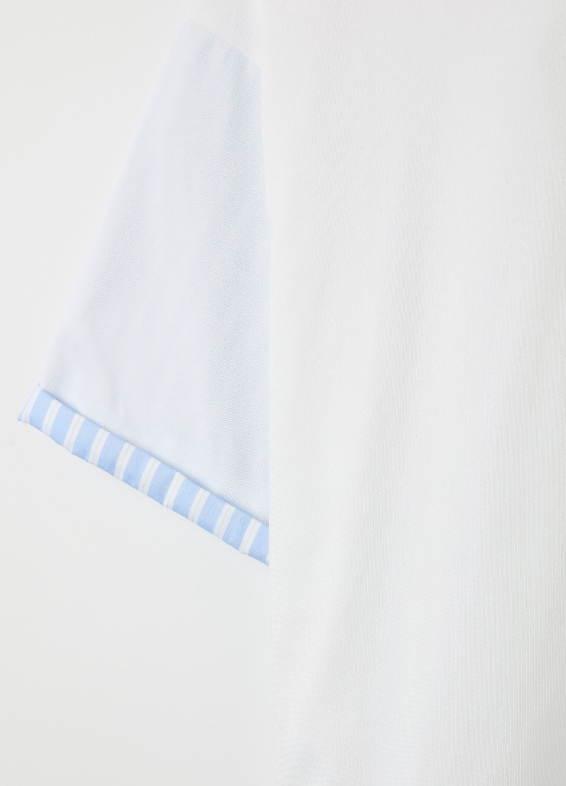 Oversized T-shirt with contrasting detail