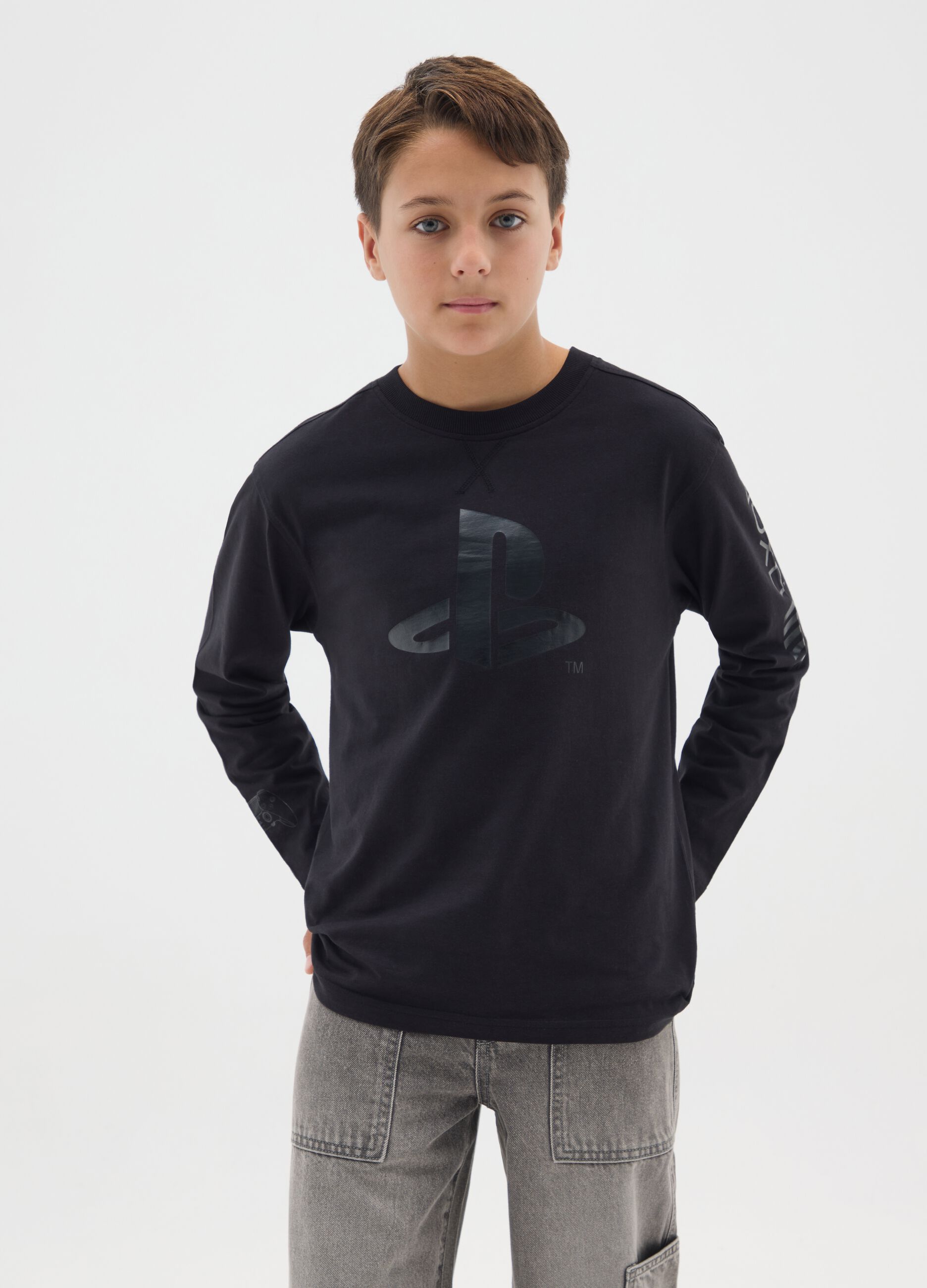 Boy's oversize fit pure cotton black sweater with round neckline
