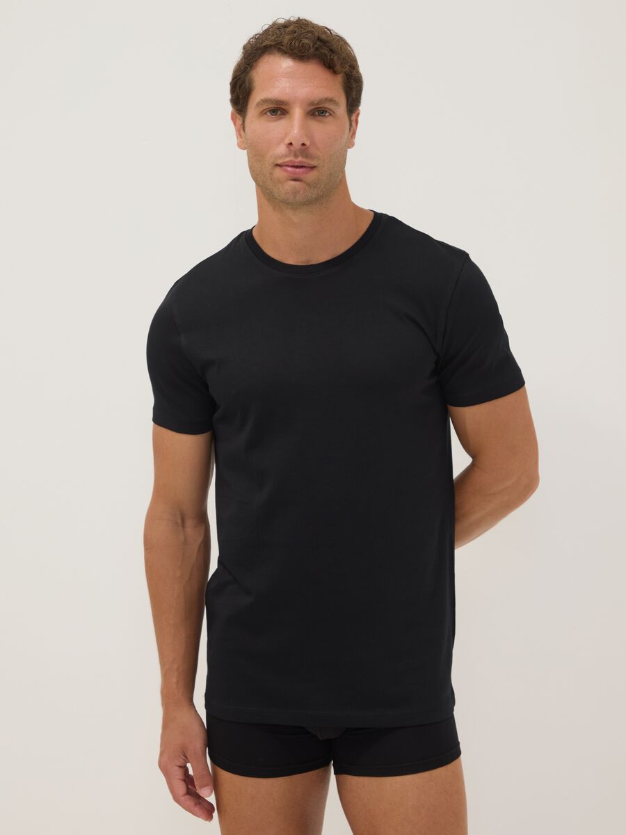 Black crew-neck T-shirt in pure Supima cotton, regular fit_0
