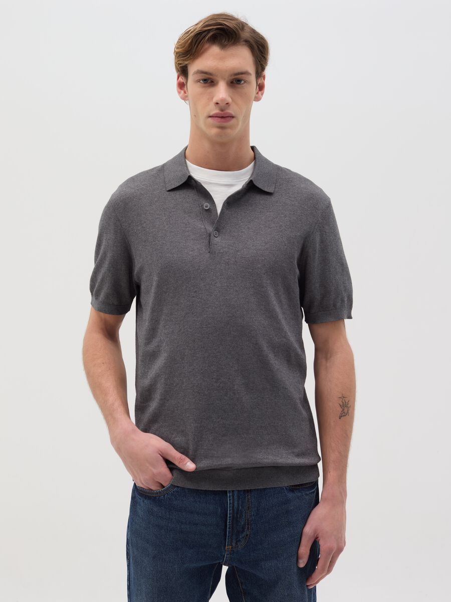 Polo shirt in solid colour cotton_0