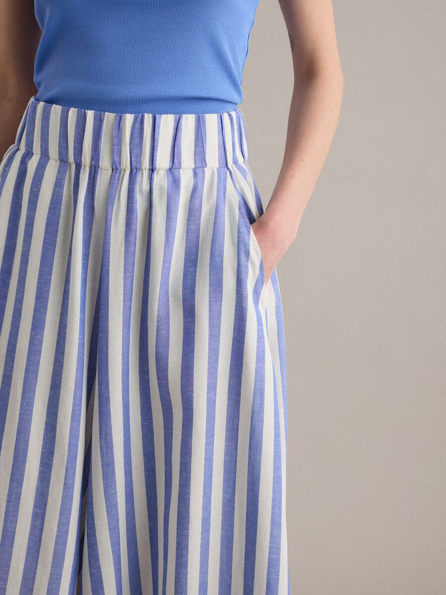 Multicolour striped skirt in a viscose-linen blend_3