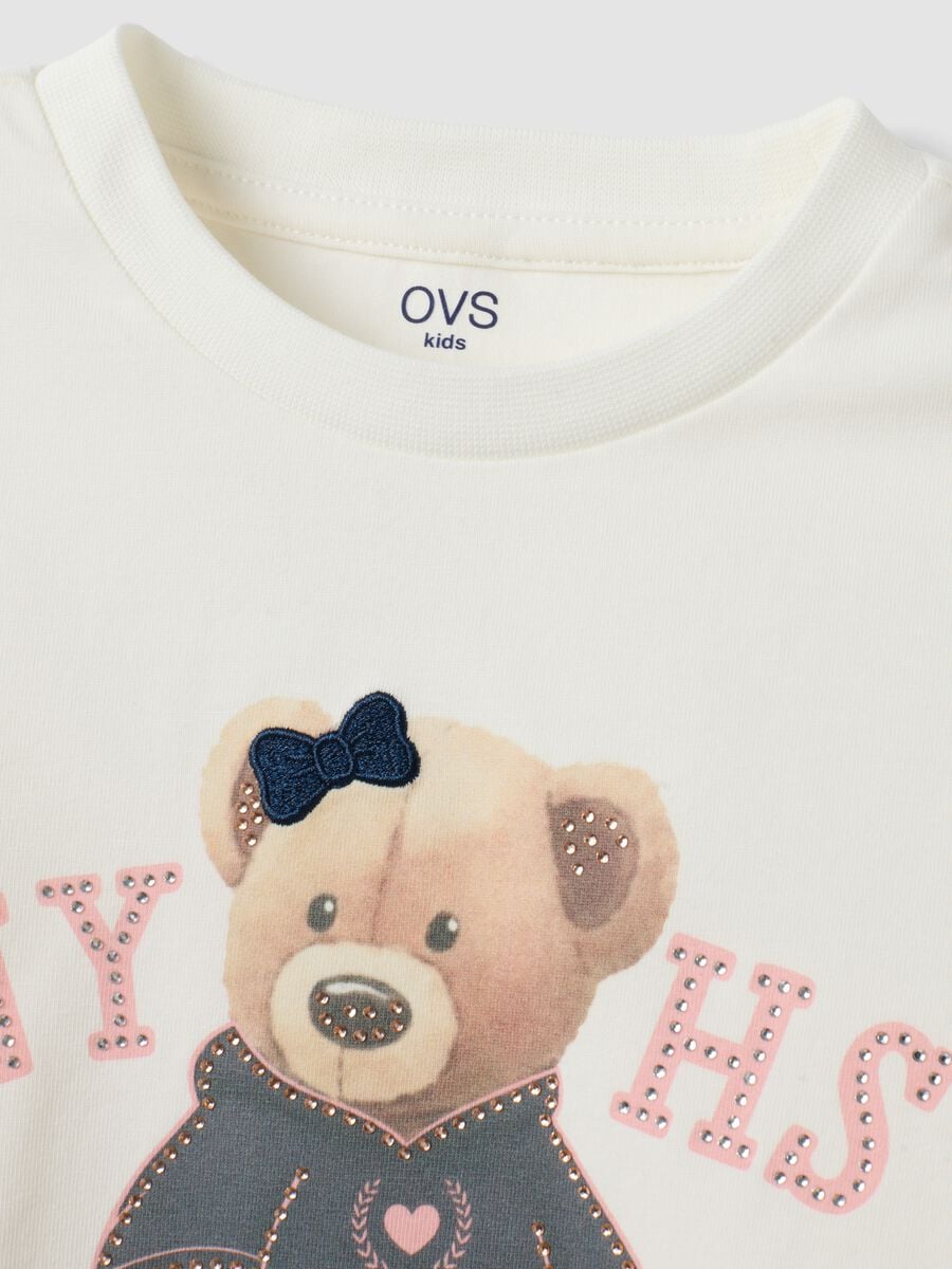 T-shirt bianca in cotone elasticizzato con stampa orsetto per bambina_2