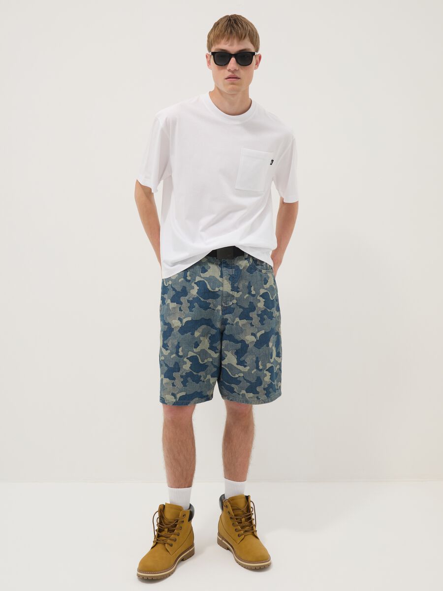 White pure cotton T-shirt with chest pocket, regular fit_2