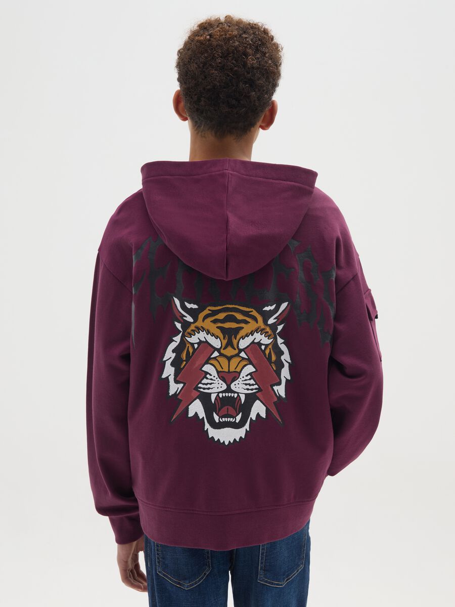 Felpa con cappuccio rossa da ragazzo in puro cotone regular fit_1