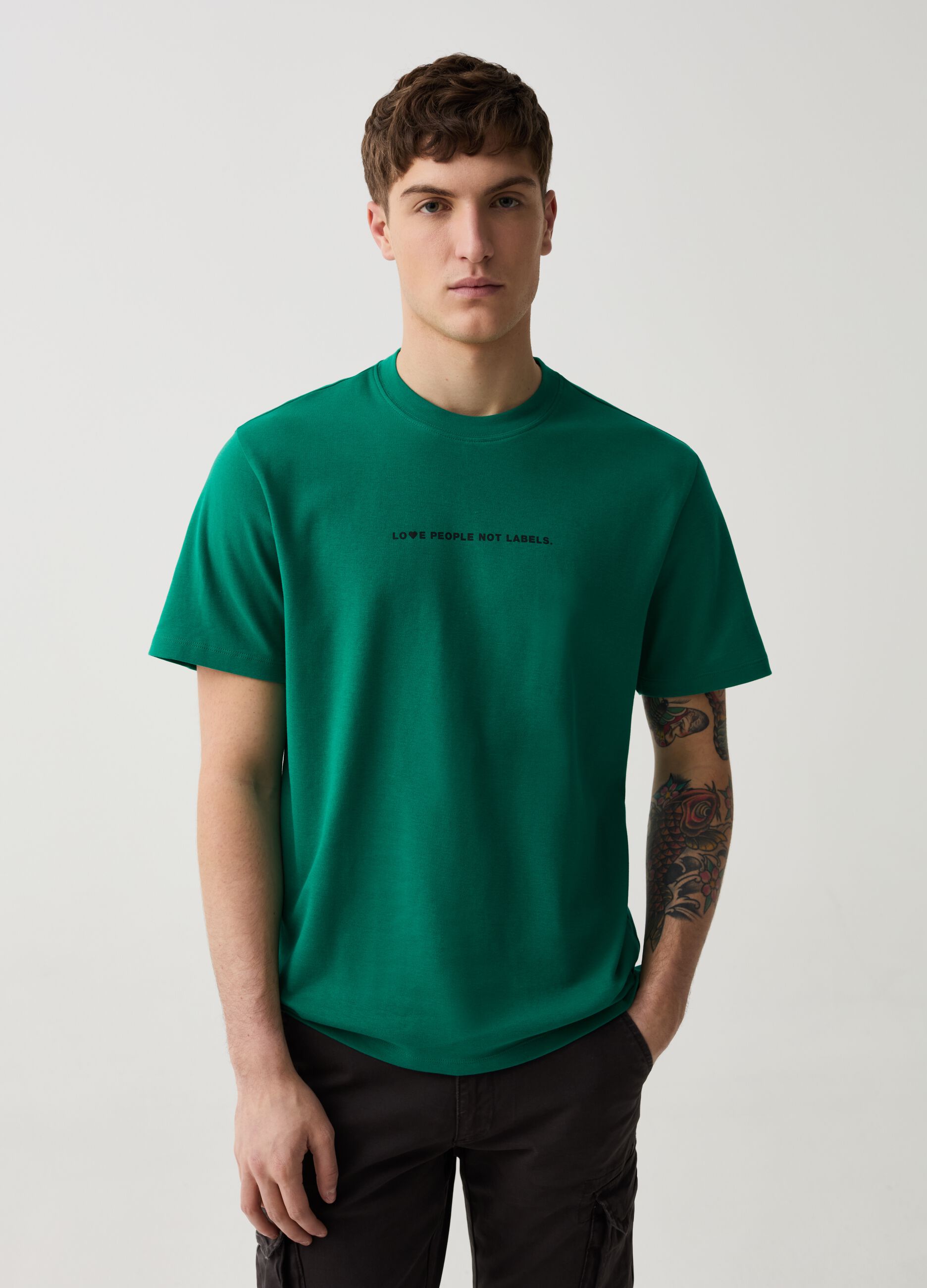 T-shirt with printed lettering