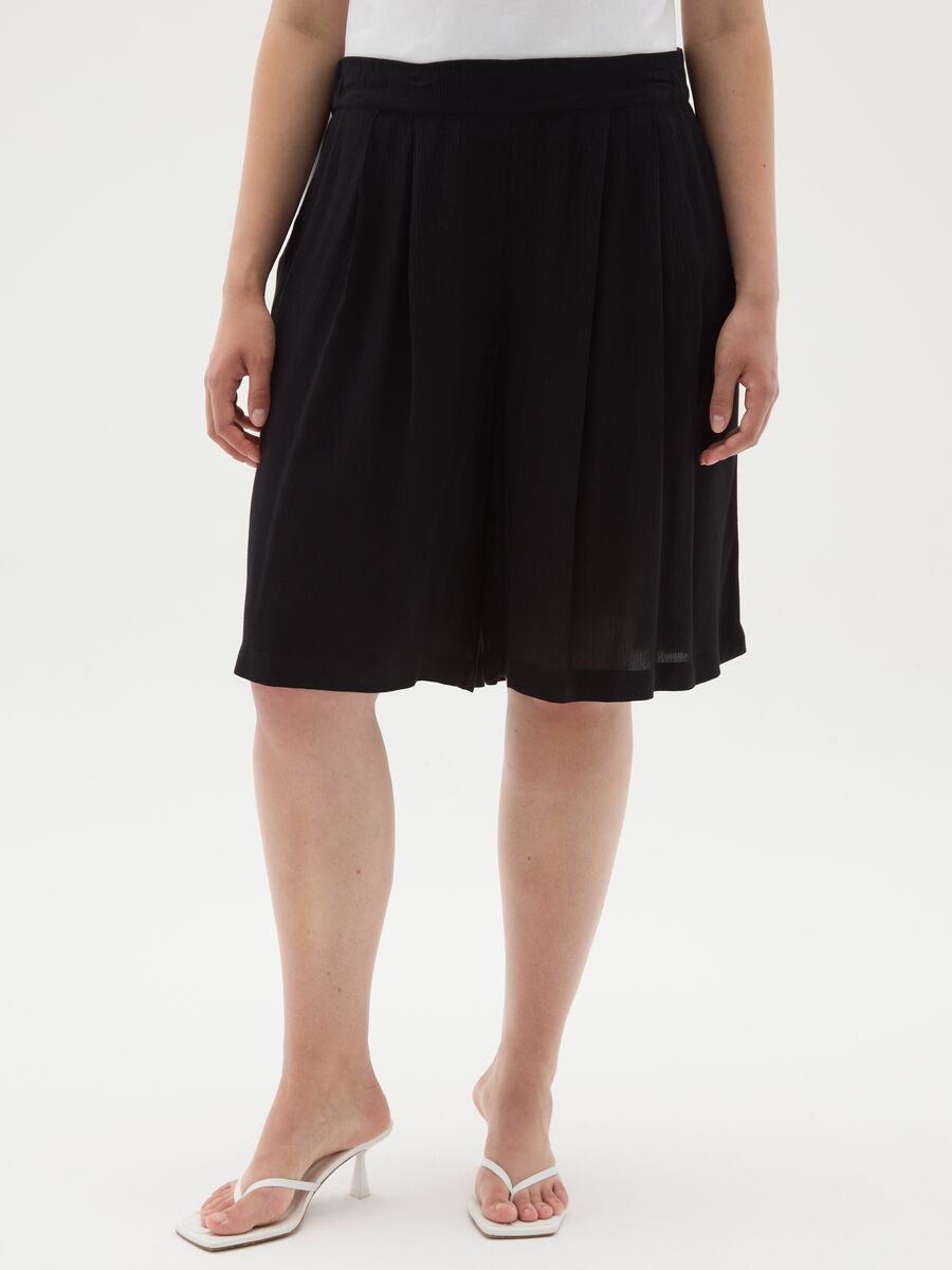 Women's black viscose shorts with relaxed fit_1