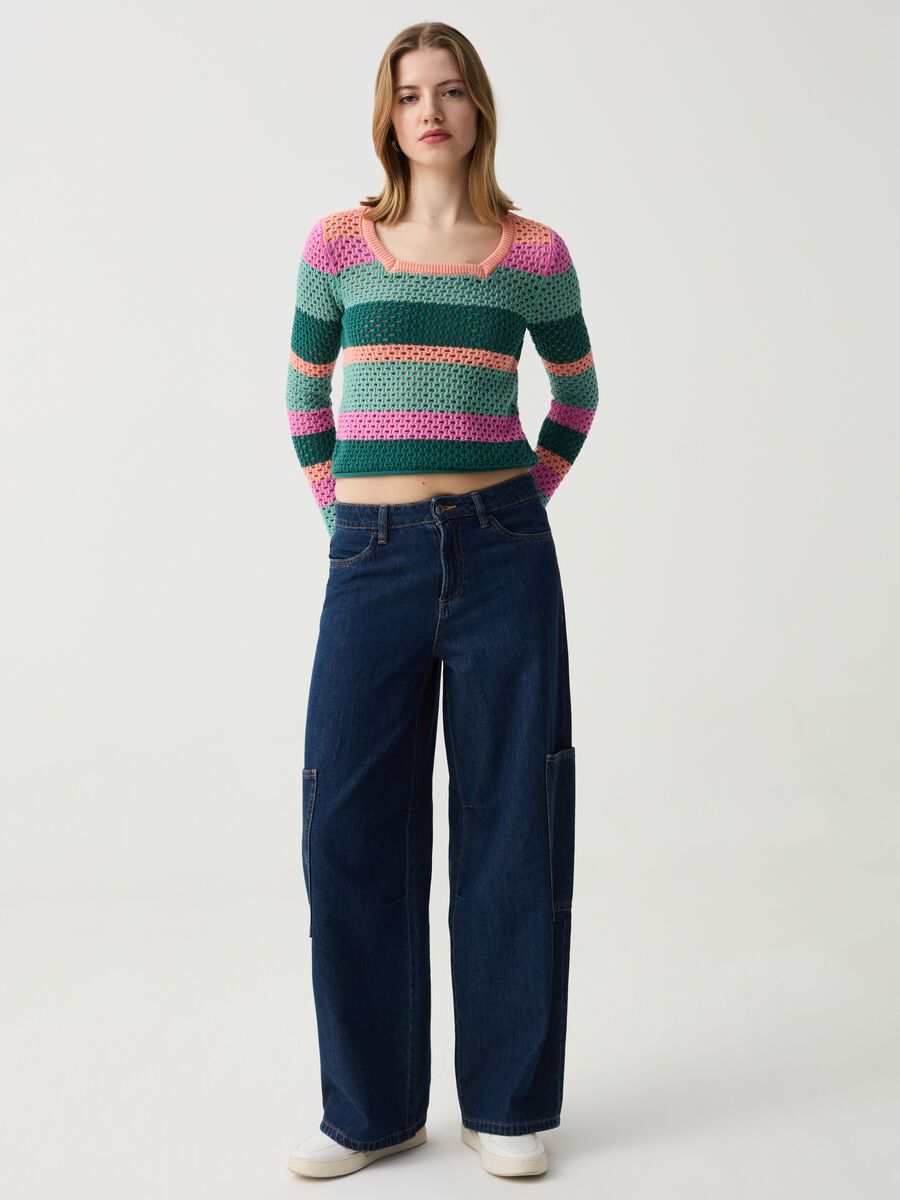 Crochet pullover with multicoloured stripes_2