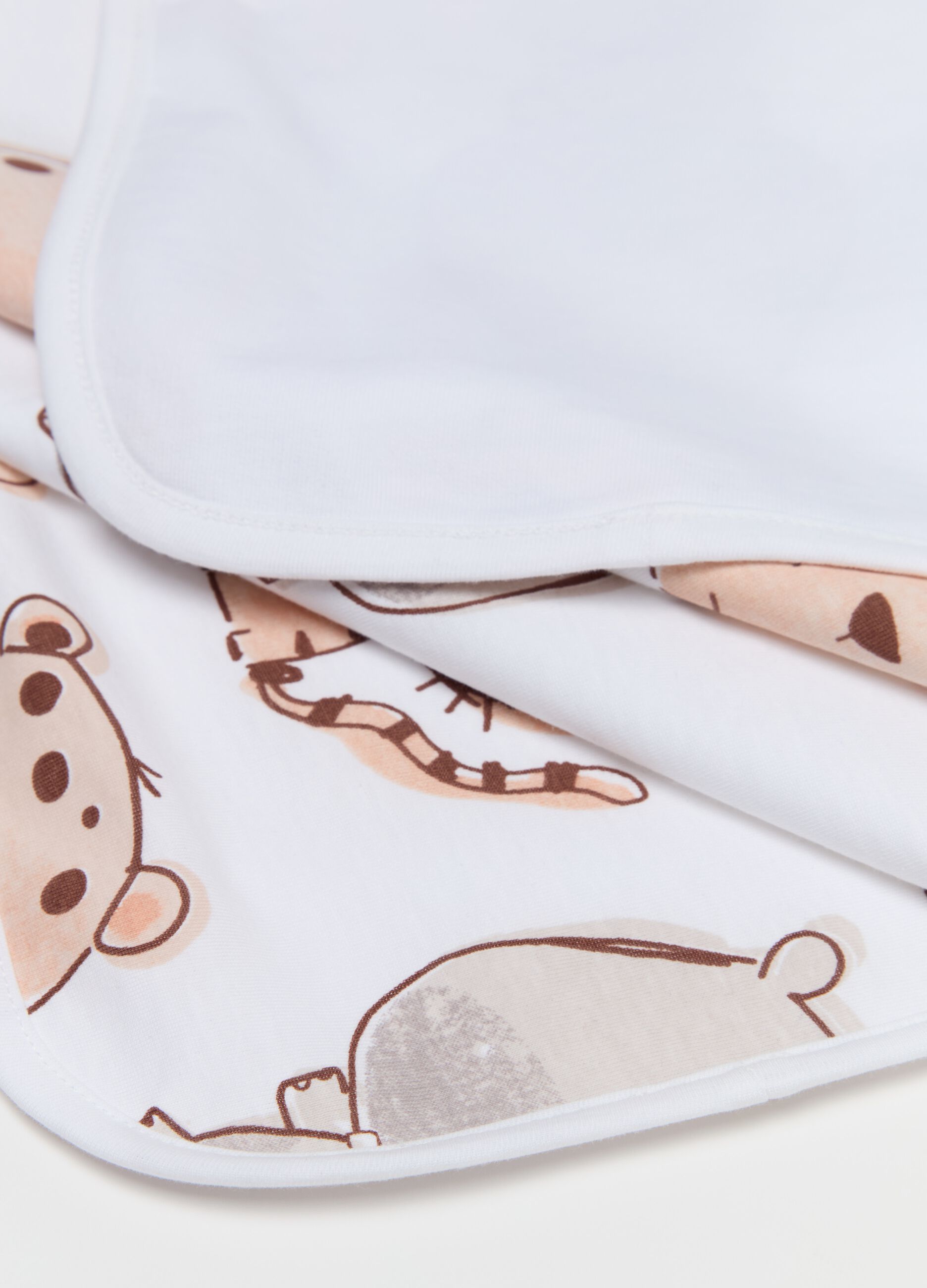 Cot blanket in cotton with animals print