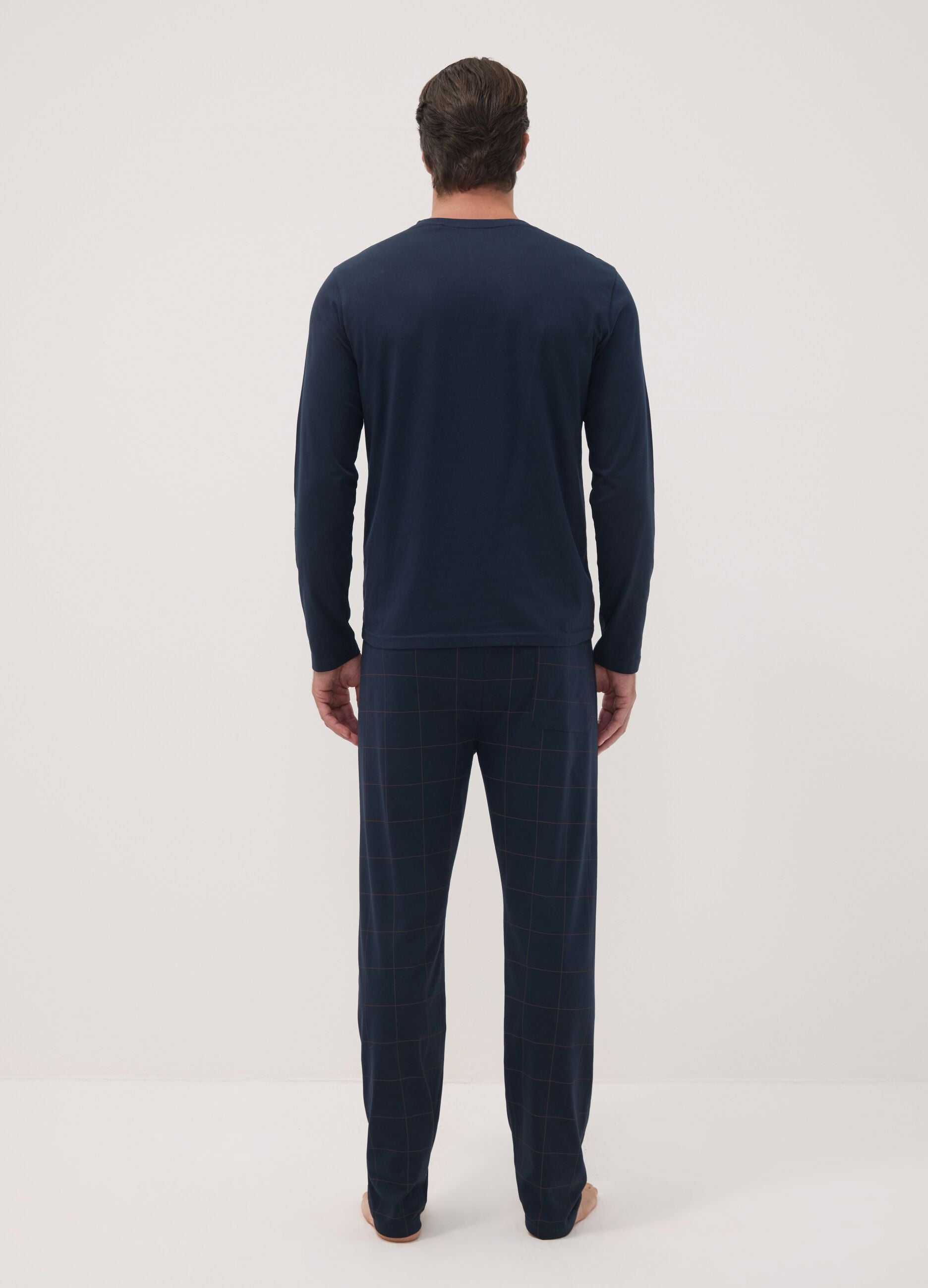 Pigiama blu in puro cotone organico con scollo a V