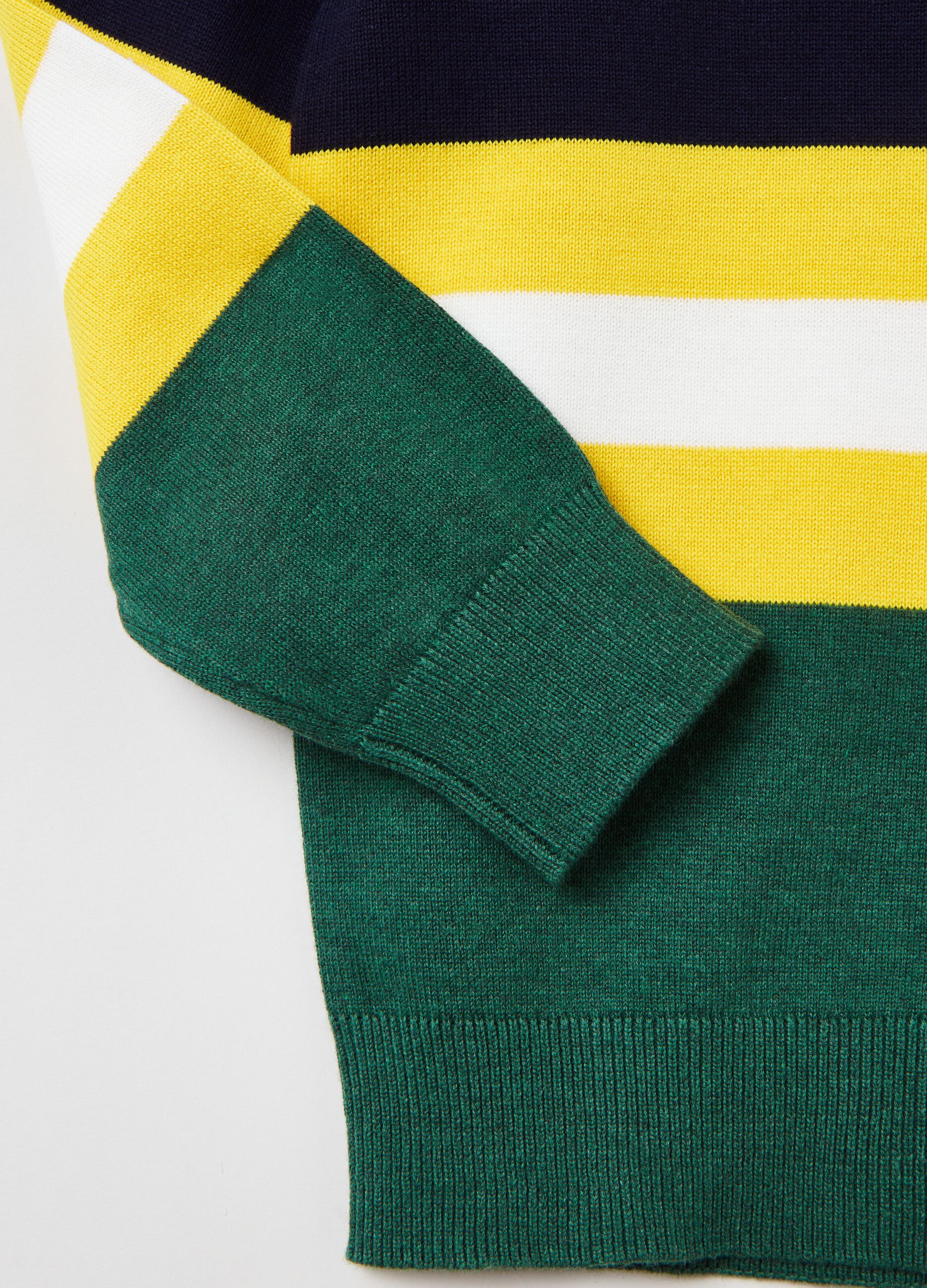 Pullover in maglia a righe_2