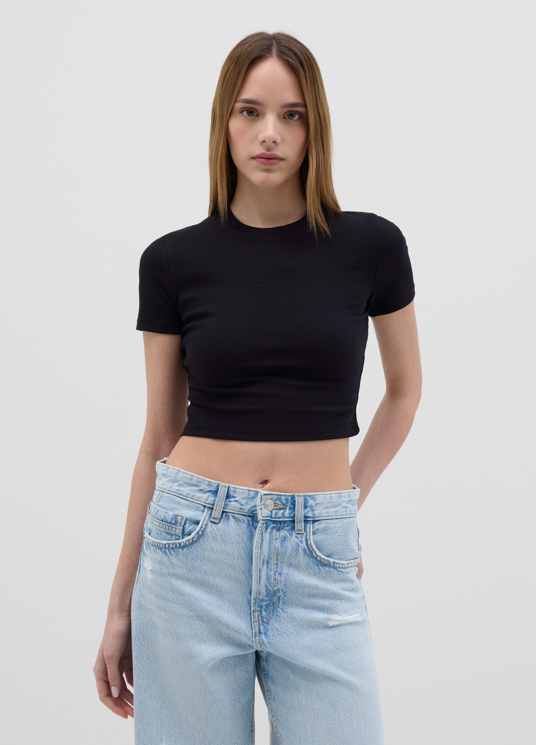 Women’s black fitted T-shirt in stretch cotton