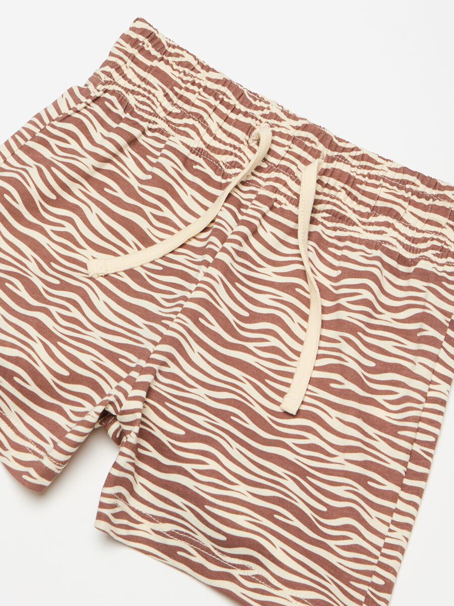 Shorts with speckled print_2