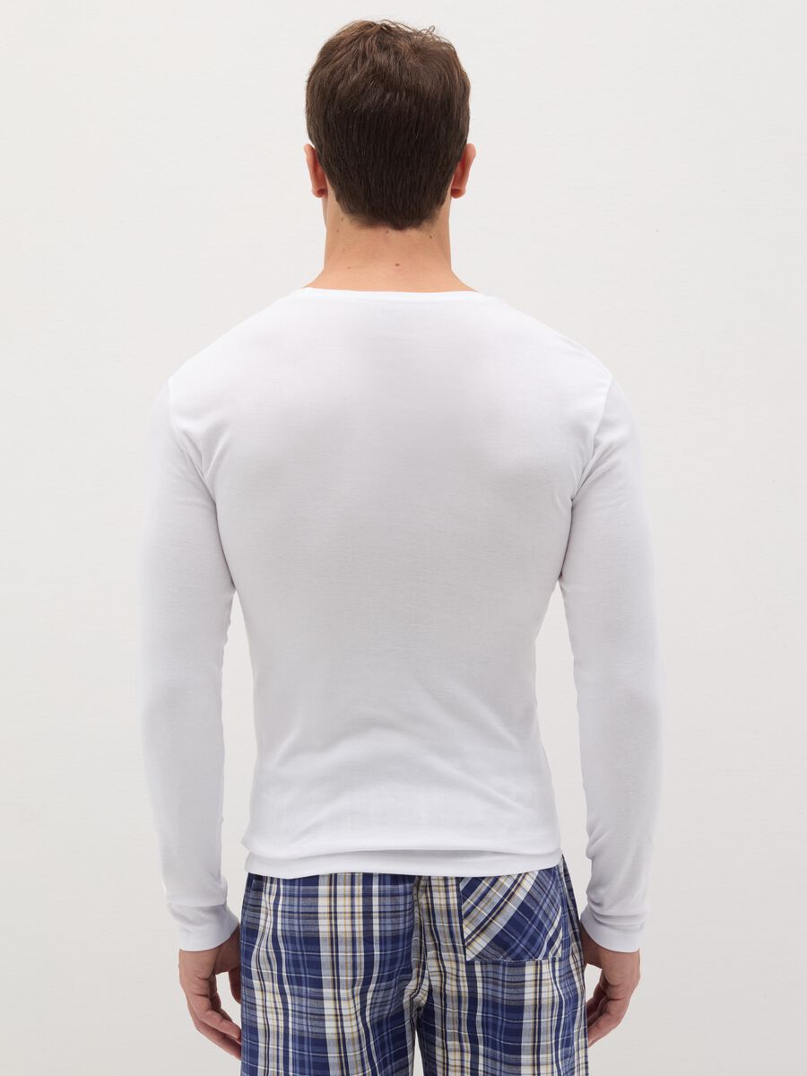 Long-sleeved undershirt in organic cotton_3
