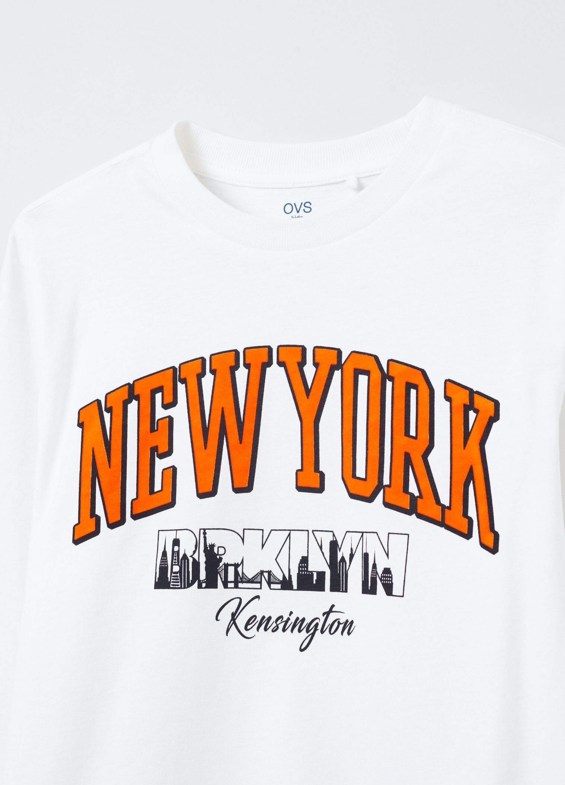 T-shirt a maniche lunghe stampa New York
