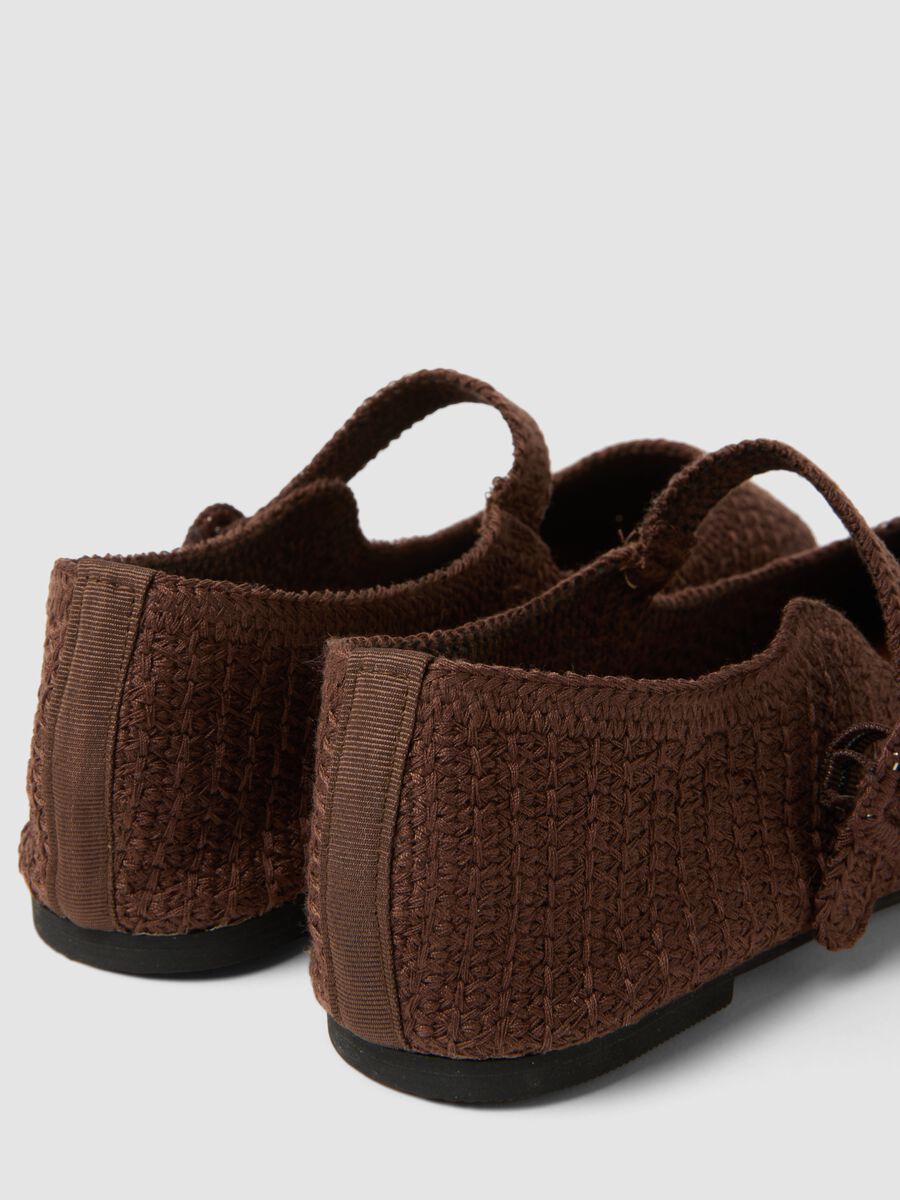 Brown Sandals with Strap_3