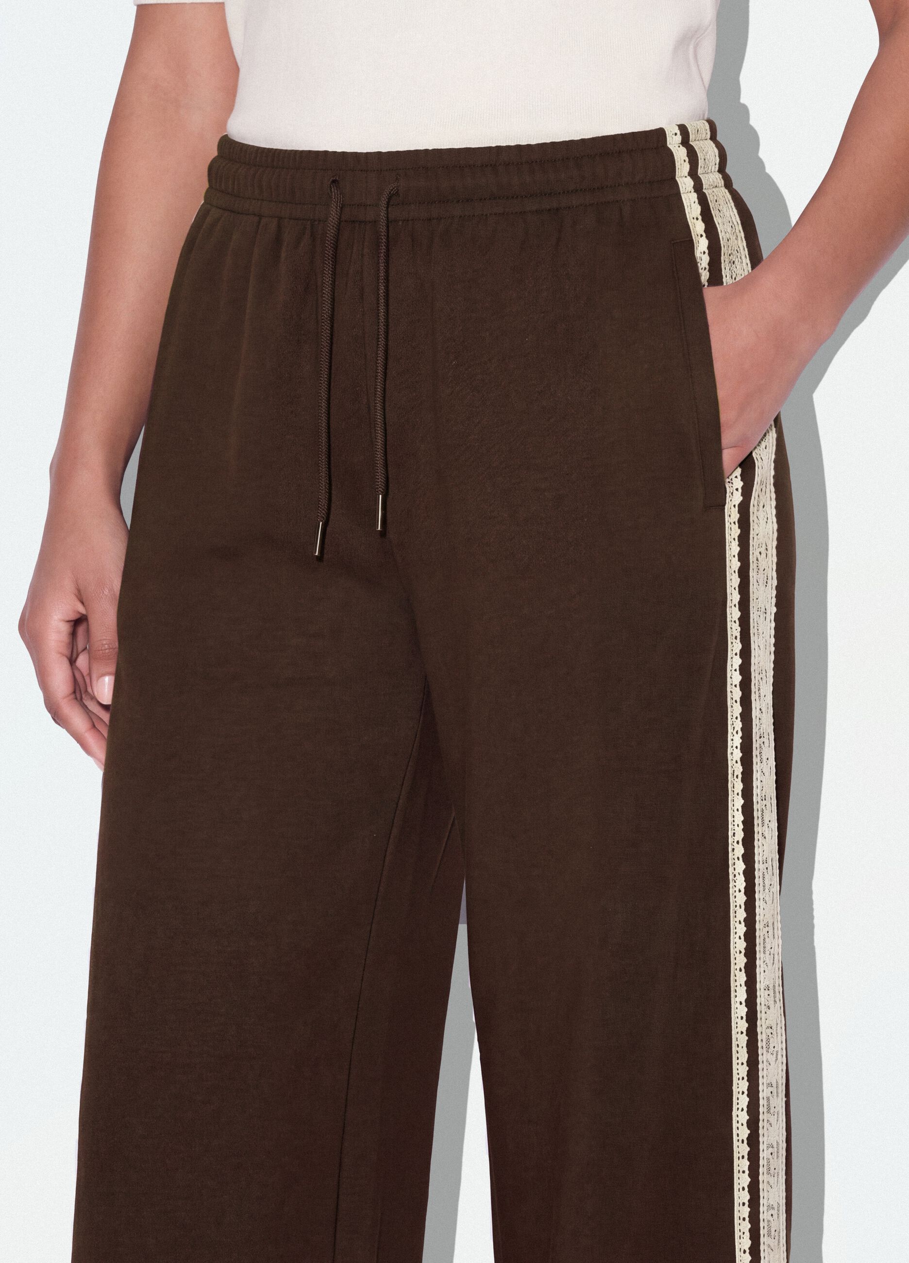 Brown cotton-blend wide-leg trousers with lace embroidery