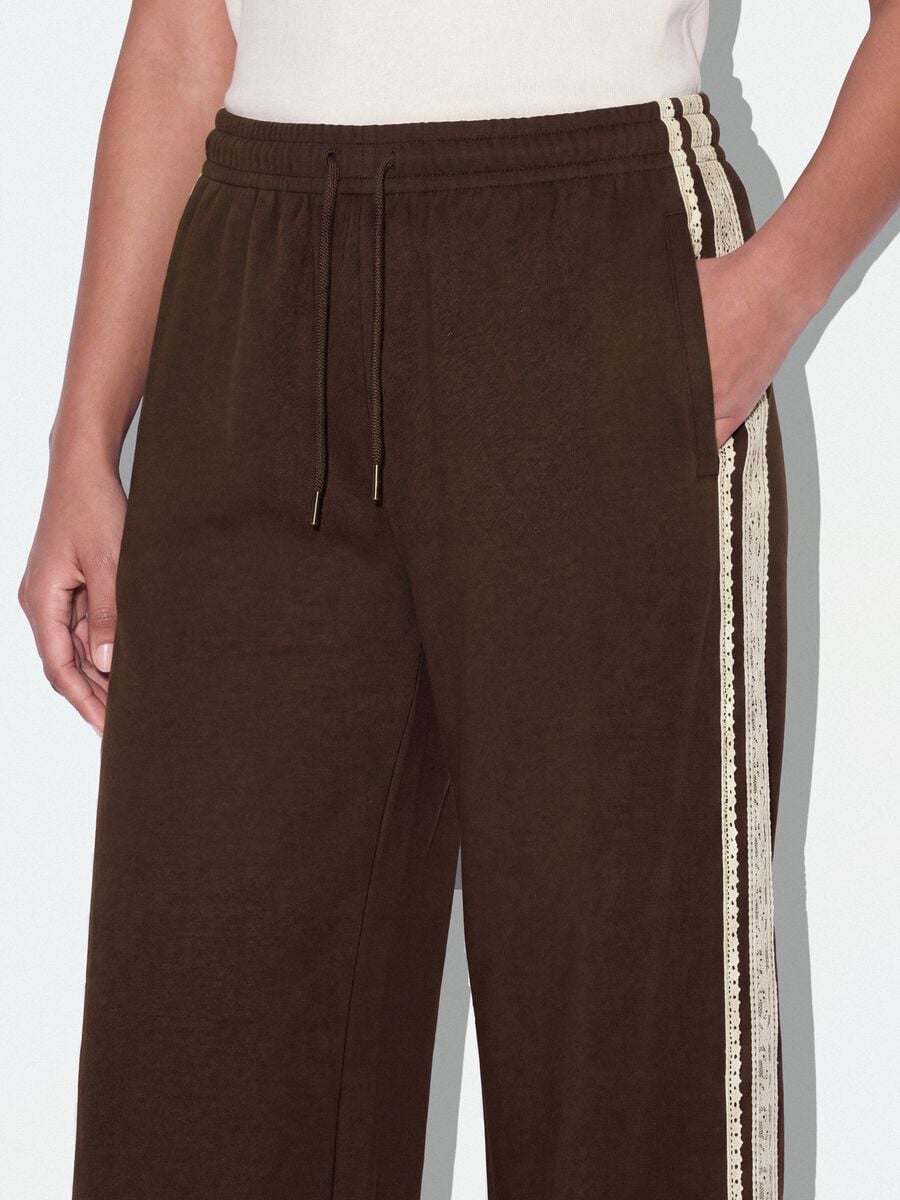 Brown cotton-blend wide-leg trousers with lace embroidery_4