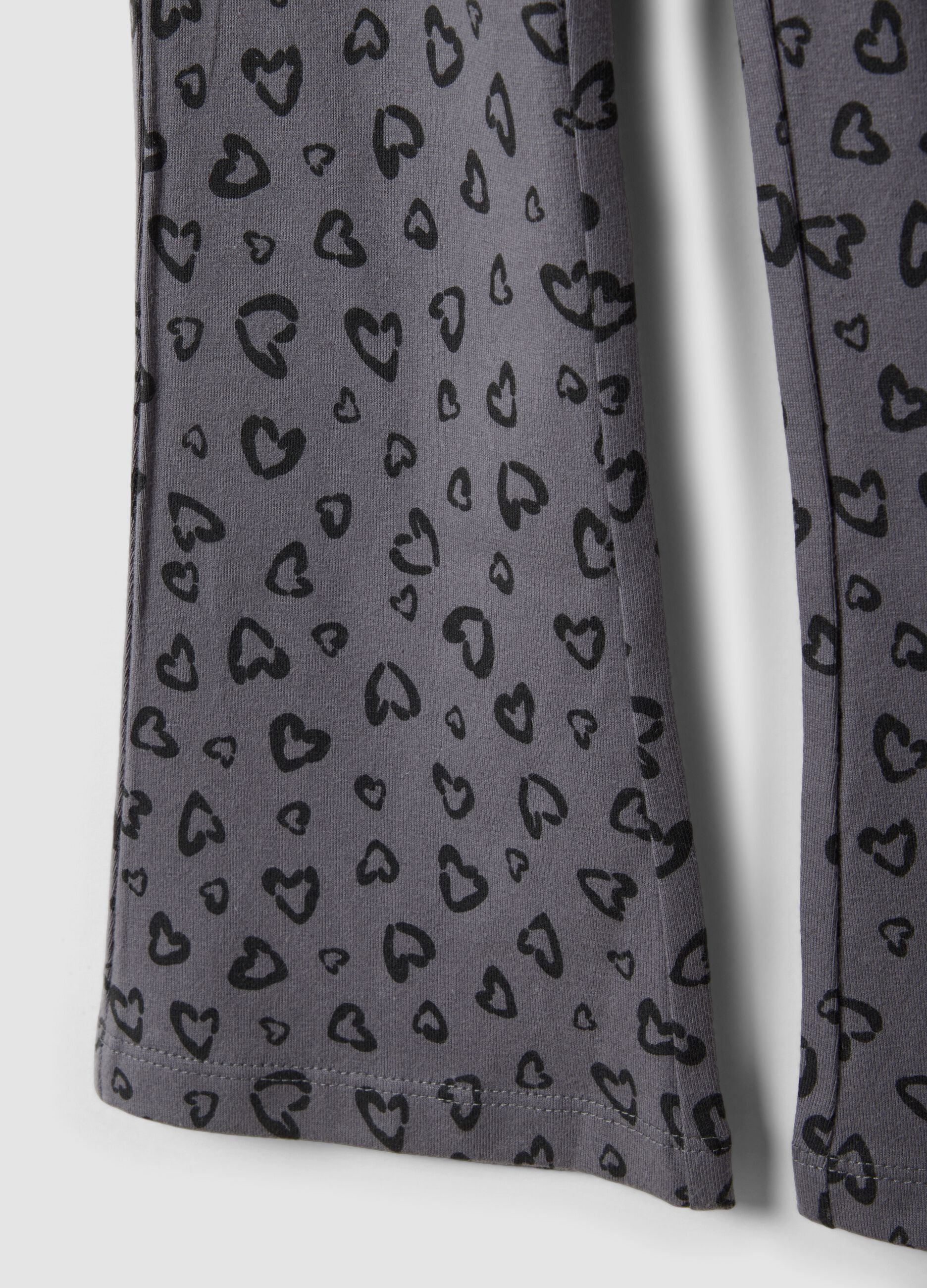 Girls&rsquo; grey skinny organic cotton leggings with heart print