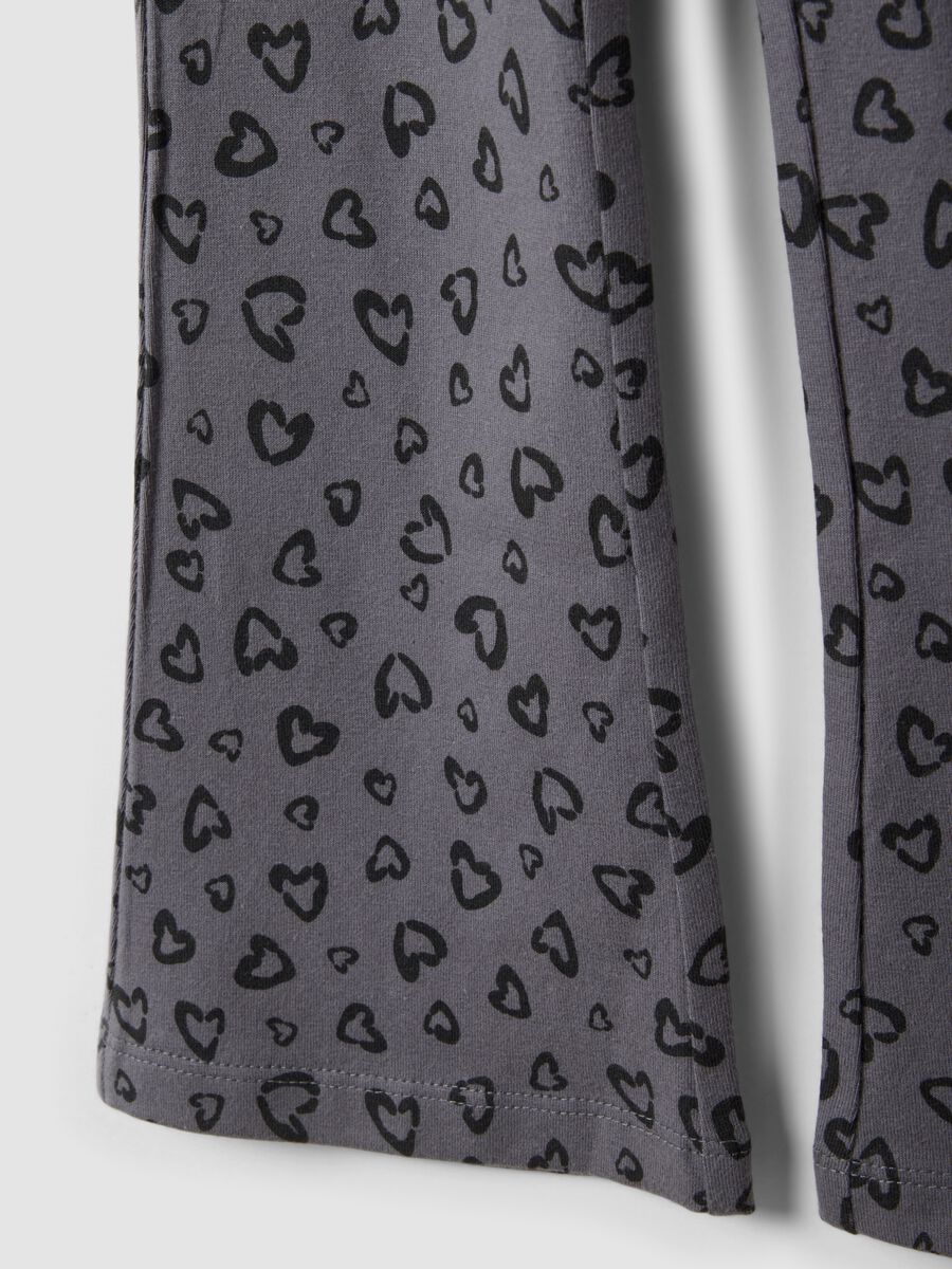 Girls&rsquo; grey skinny organic cotton leggings with heart print_3