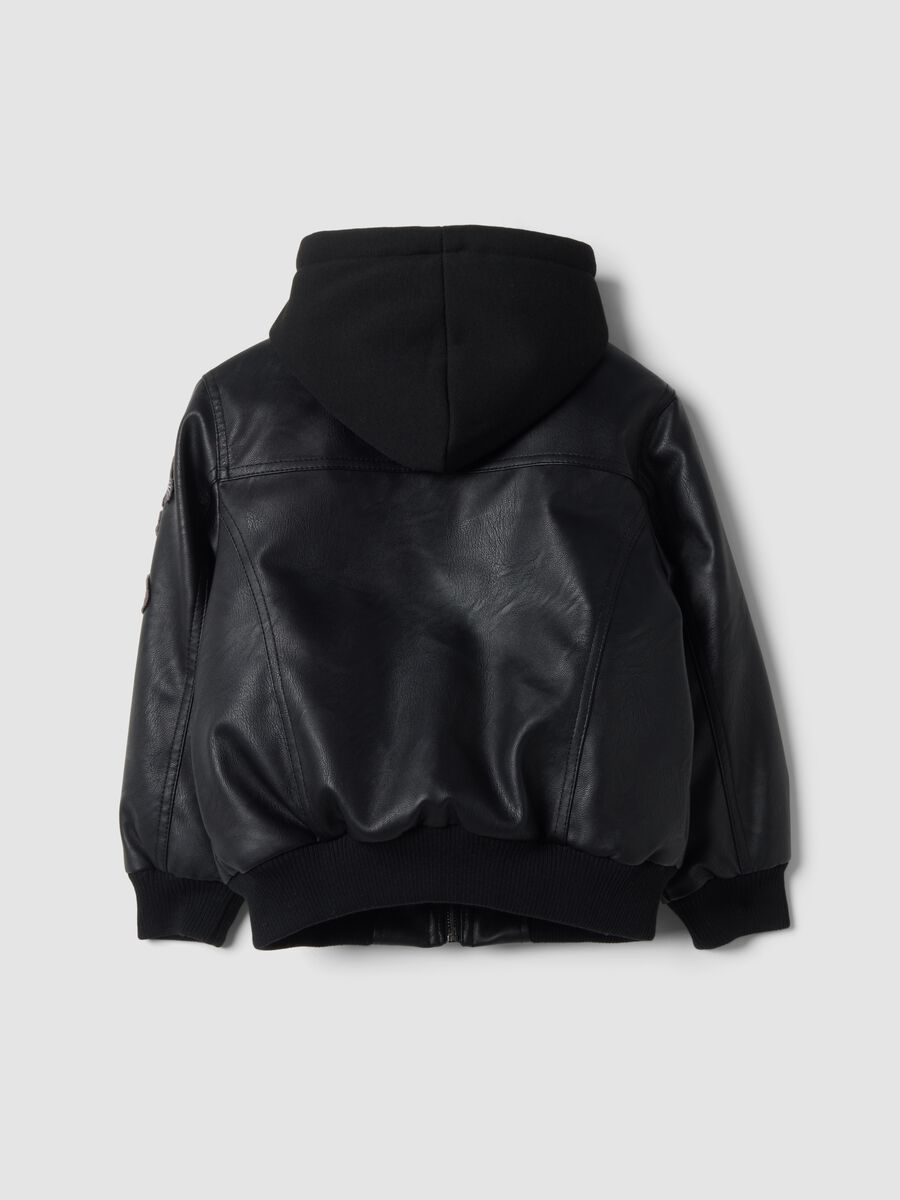 Black padded hooded zip-up jacket for boys_3