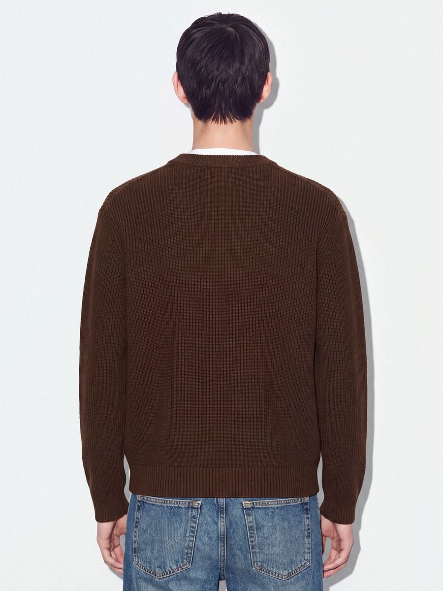 Brown pure cotton jumper with deep V-neck, regular fit_3