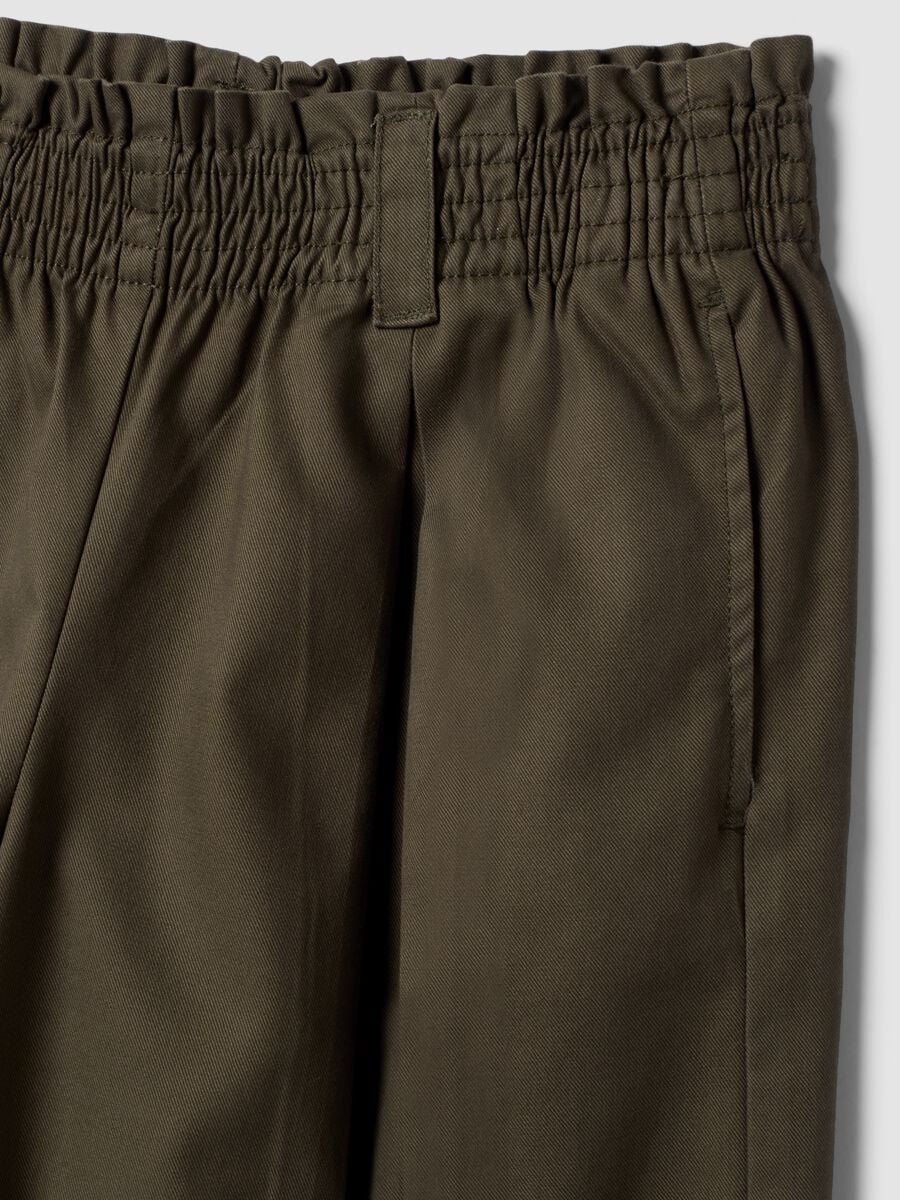 Pantaloni jogger verdi wide leg in misto cotone e lyocell per bambina_1